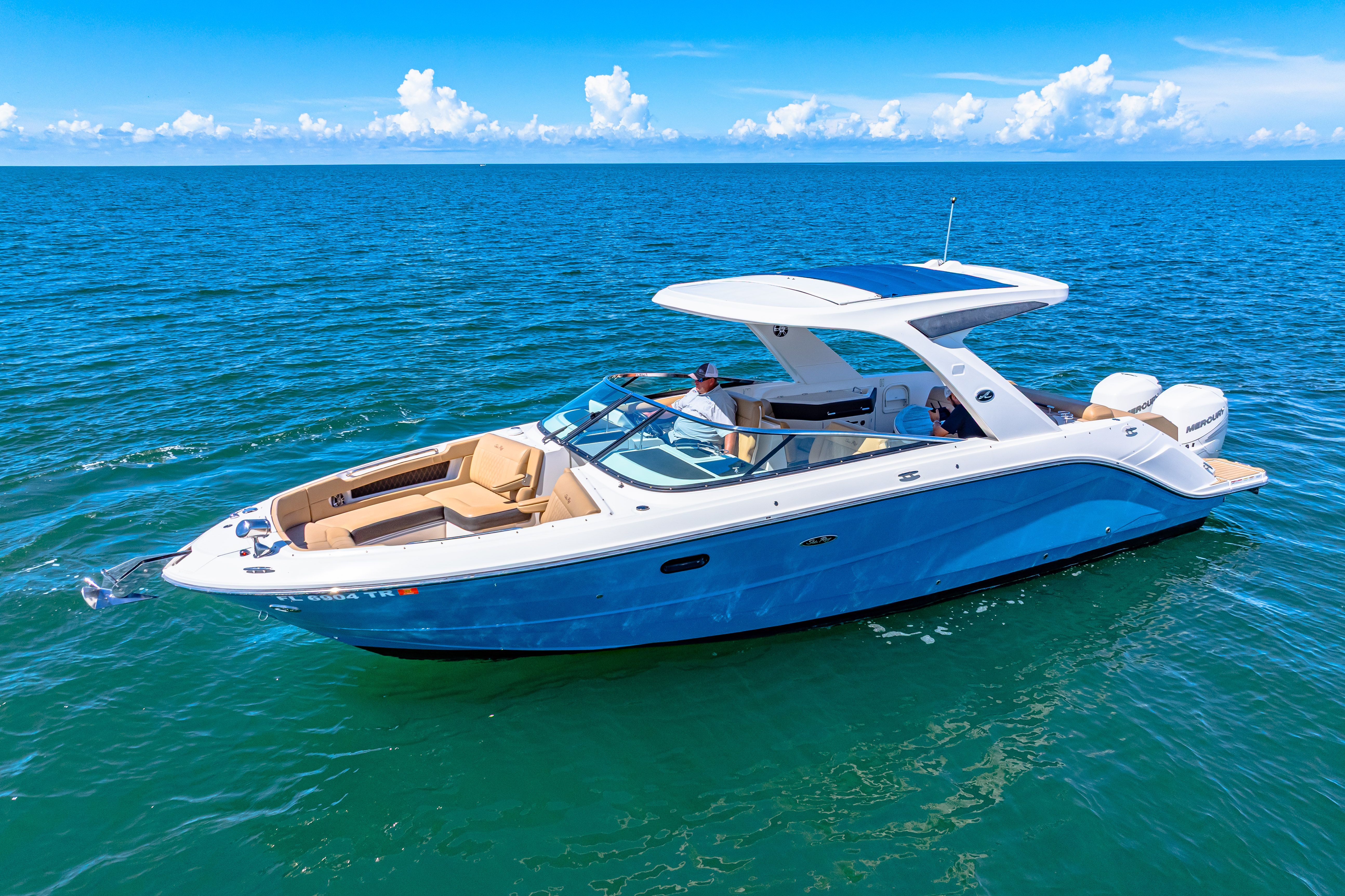 2020 Sea Ray SLX 310 OB Image Thumbnail #2