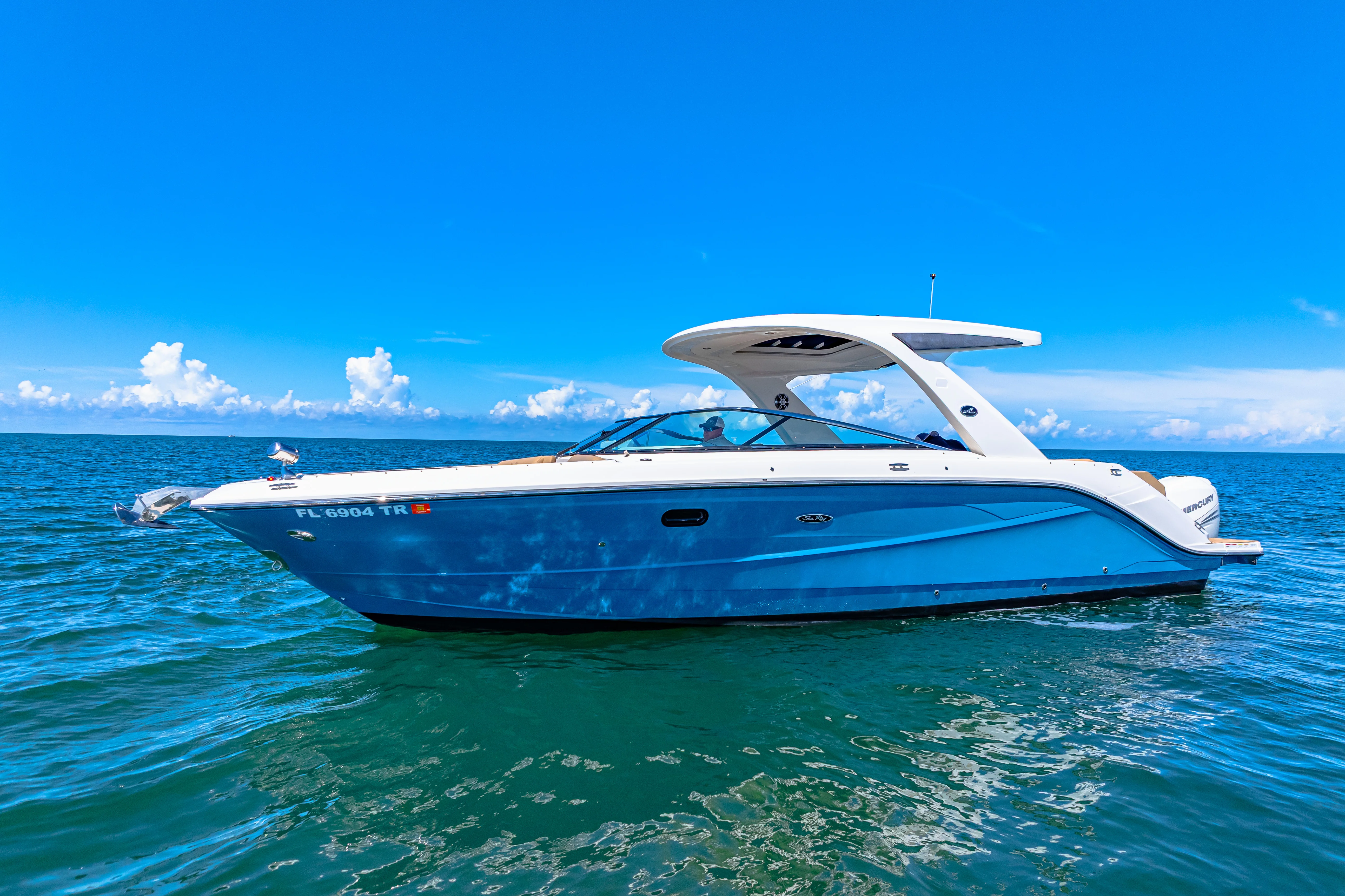 2020 Sea Ray SLX 310 OB Image Thumbnail #1