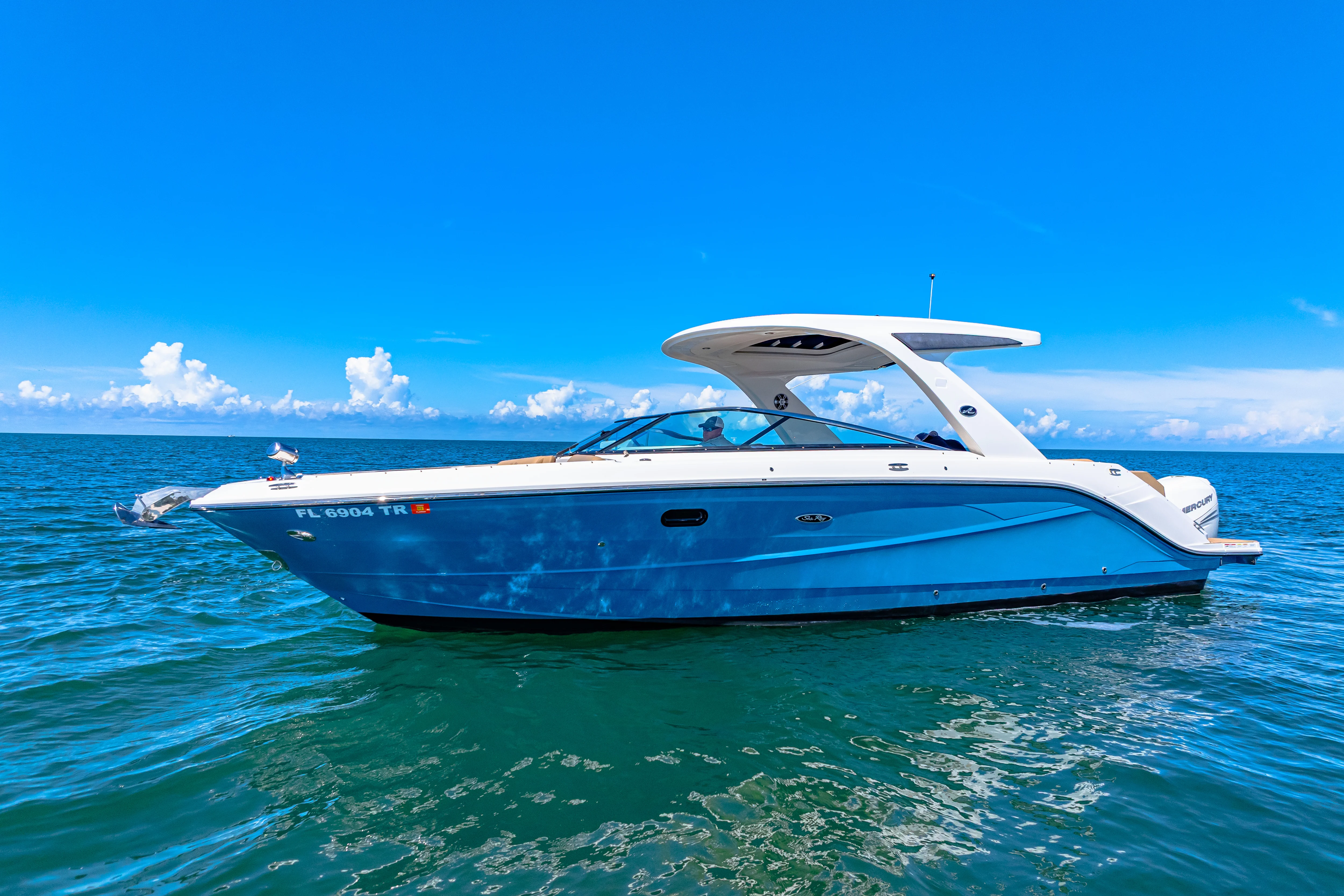 2020 Sea Ray SLX 310 OB Image Thumbnail #1