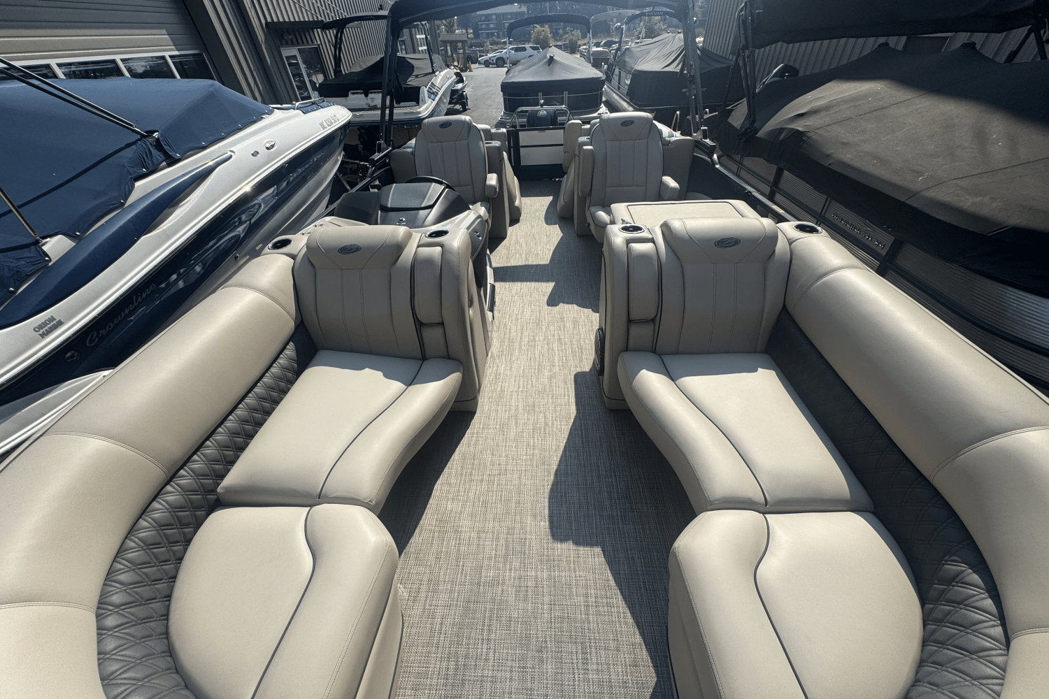 2019 Barletta L23QC Image Thumbnail #6