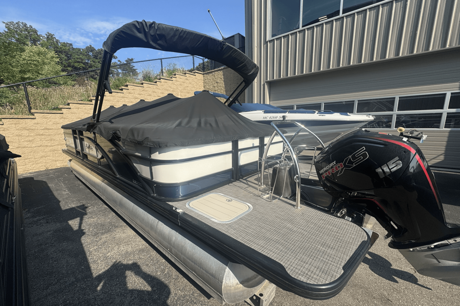 2019 Barletta L23QC Image Thumbnail #3