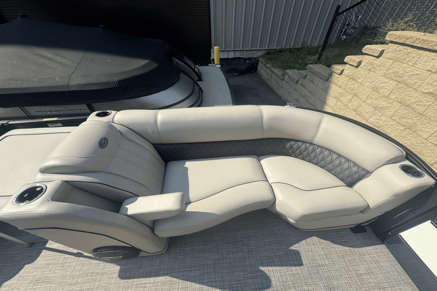 2019 Barletta L23QC Image Thumbnail #9