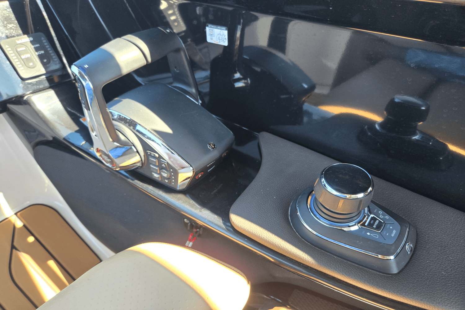 2026 Sea Ray SLX 280 Outboard Image Thumbnail #11