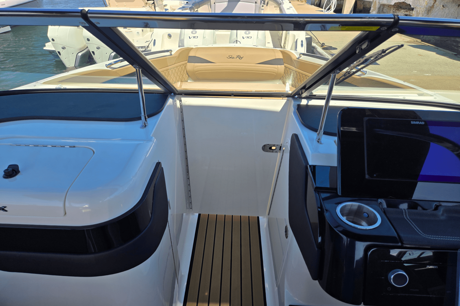 2026 Sea Ray SLX 280 Outboard Image Thumbnail #17