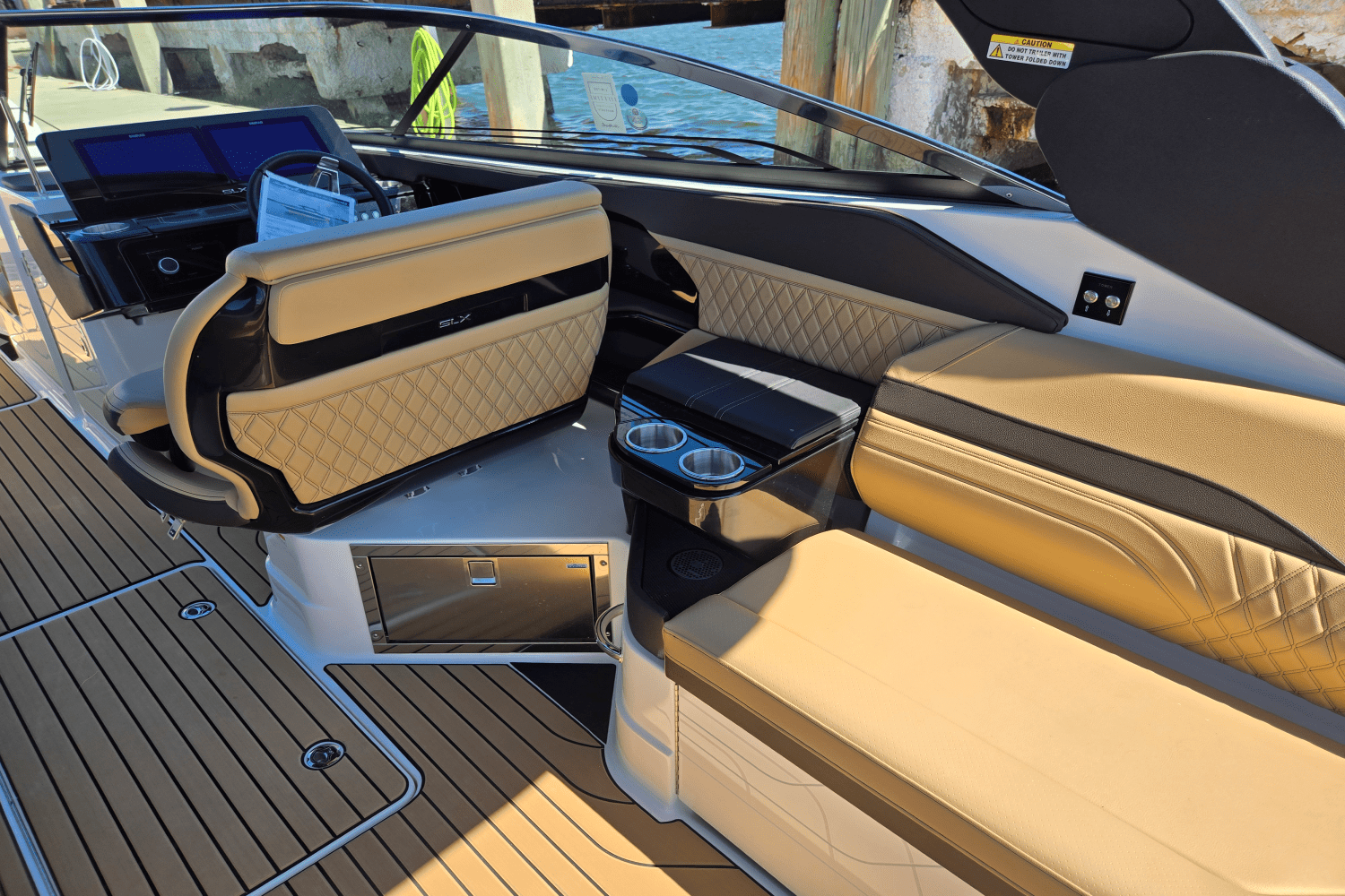 2026 Sea Ray SLX 280 Outboard Image Thumbnail #6