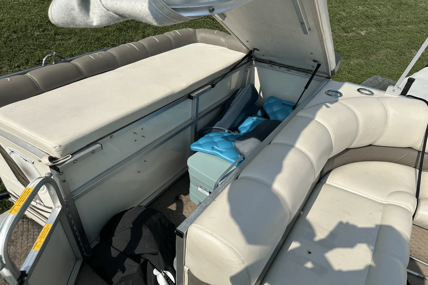 2004 Playbuoy CHALLENGER 2424 Image Thumbnail #30