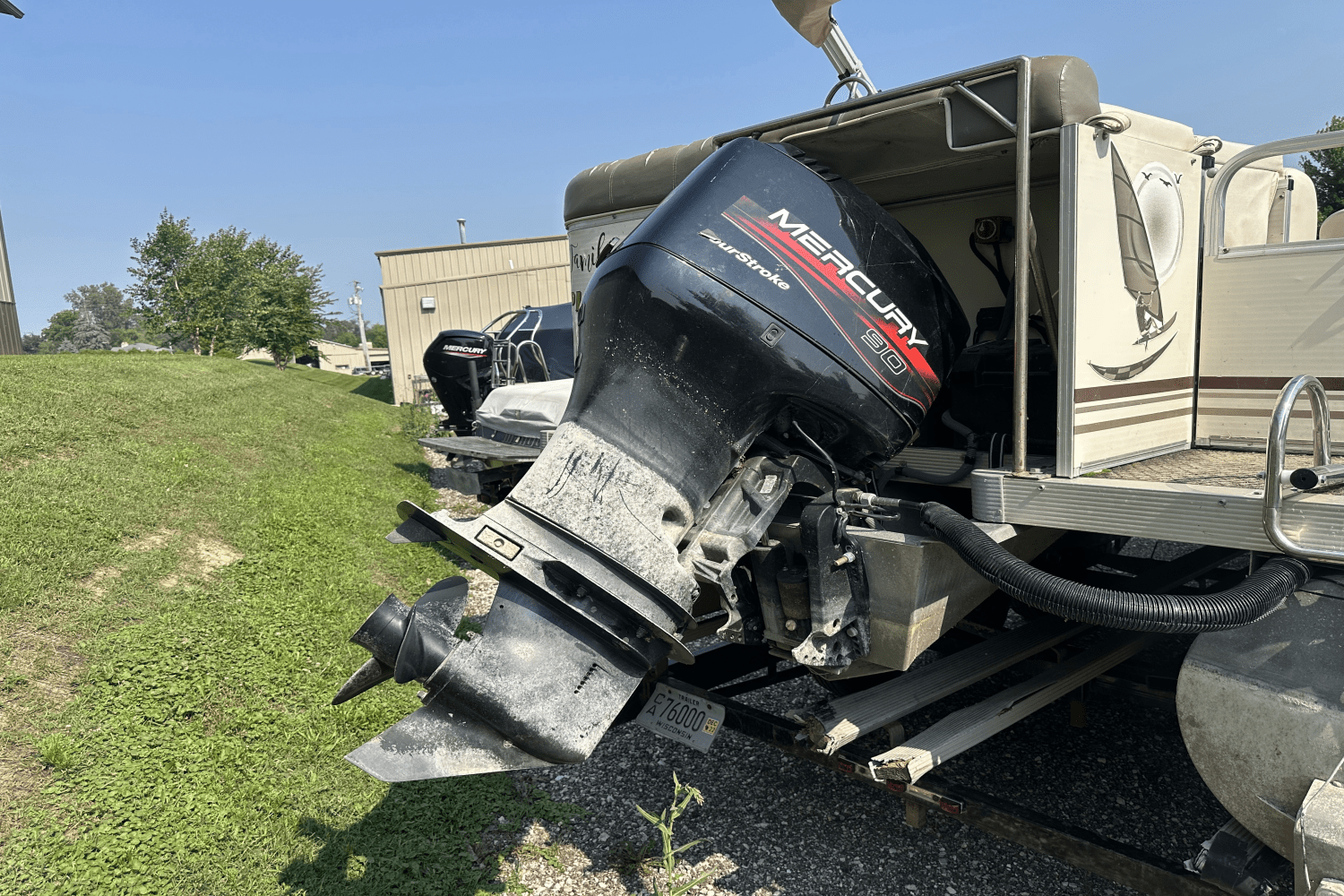 2004 Playbuoy CHALLENGER 2424 Image Thumbnail #7