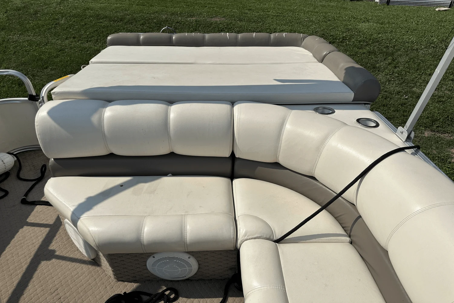 2004 Playbuoy CHALLENGER 2424 Image Thumbnail #26