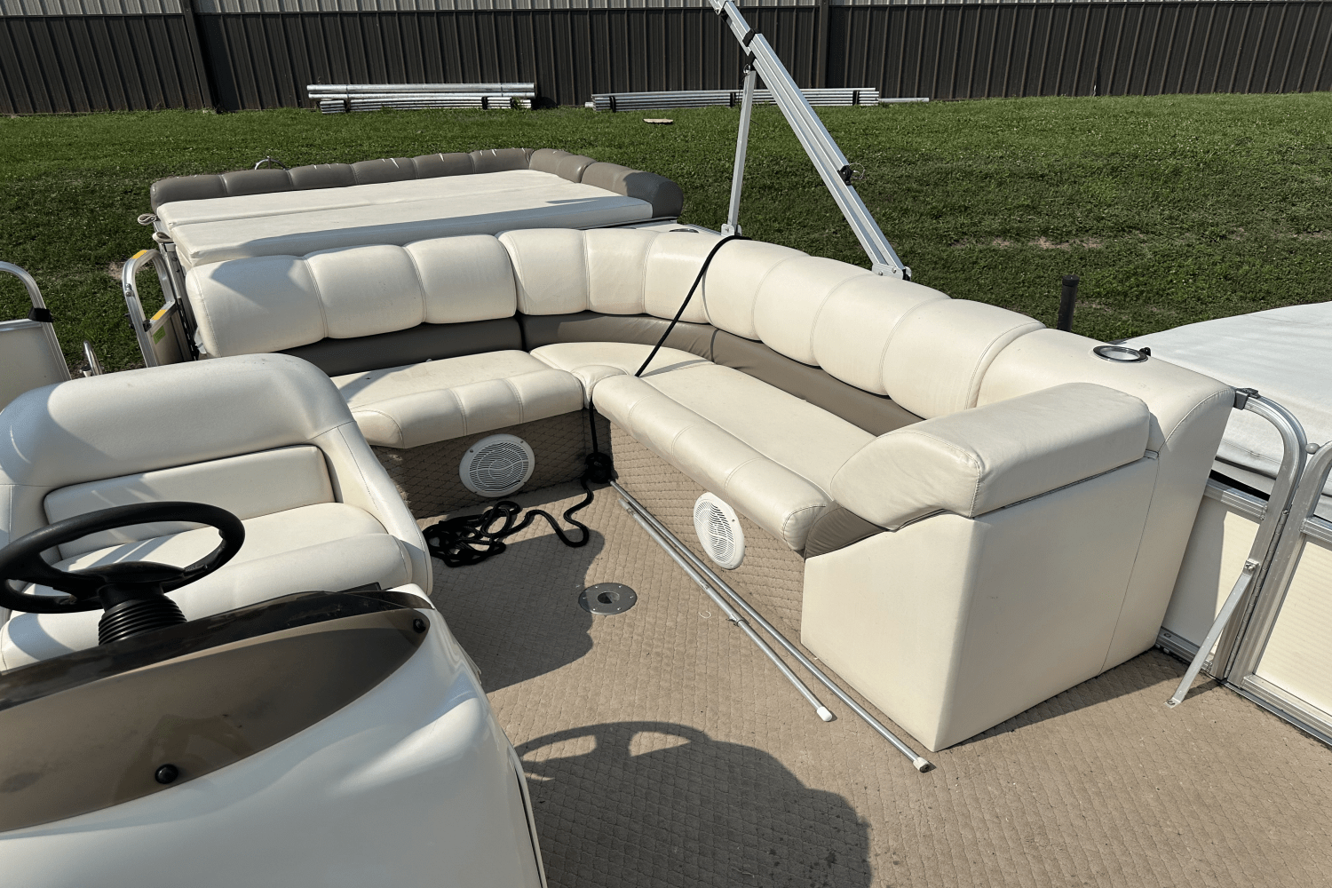 2004 Playbuoy CHALLENGER 2424 Image Thumbnail #16