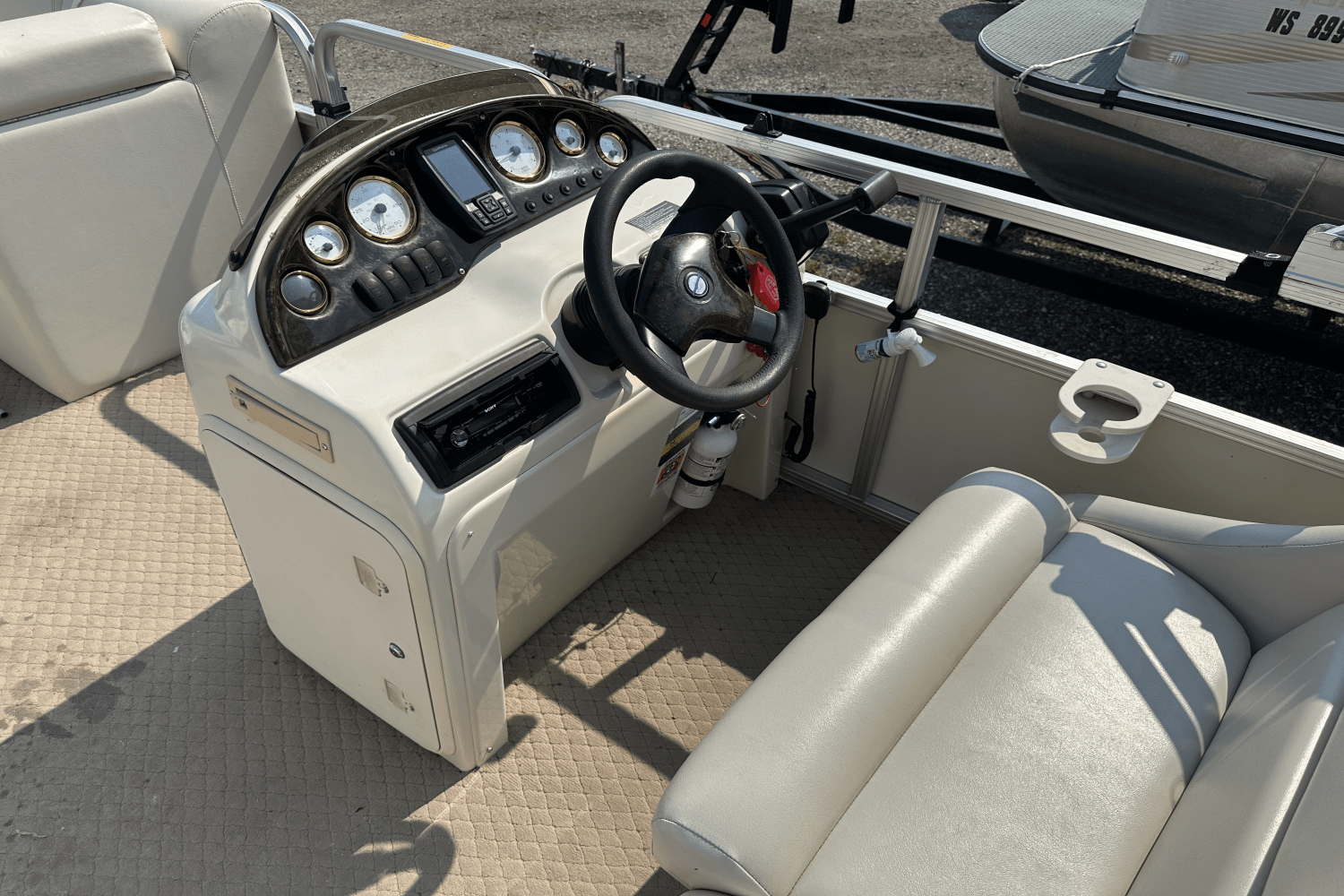 2004 Playbuoy CHALLENGER 2424 Image Thumbnail #19