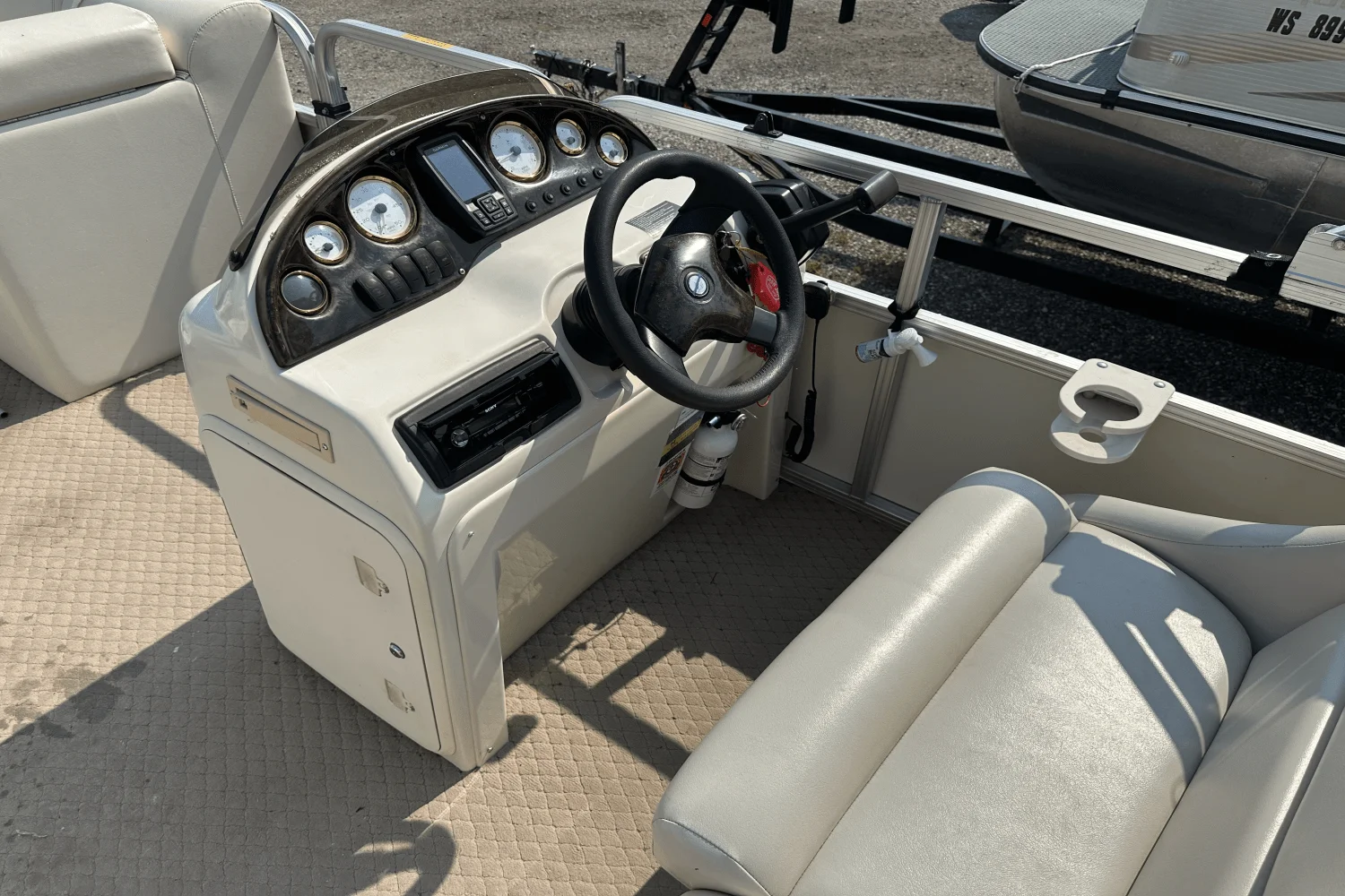 2004 Playbuoy CHALLENGER 2424 Image Thumbnail #19