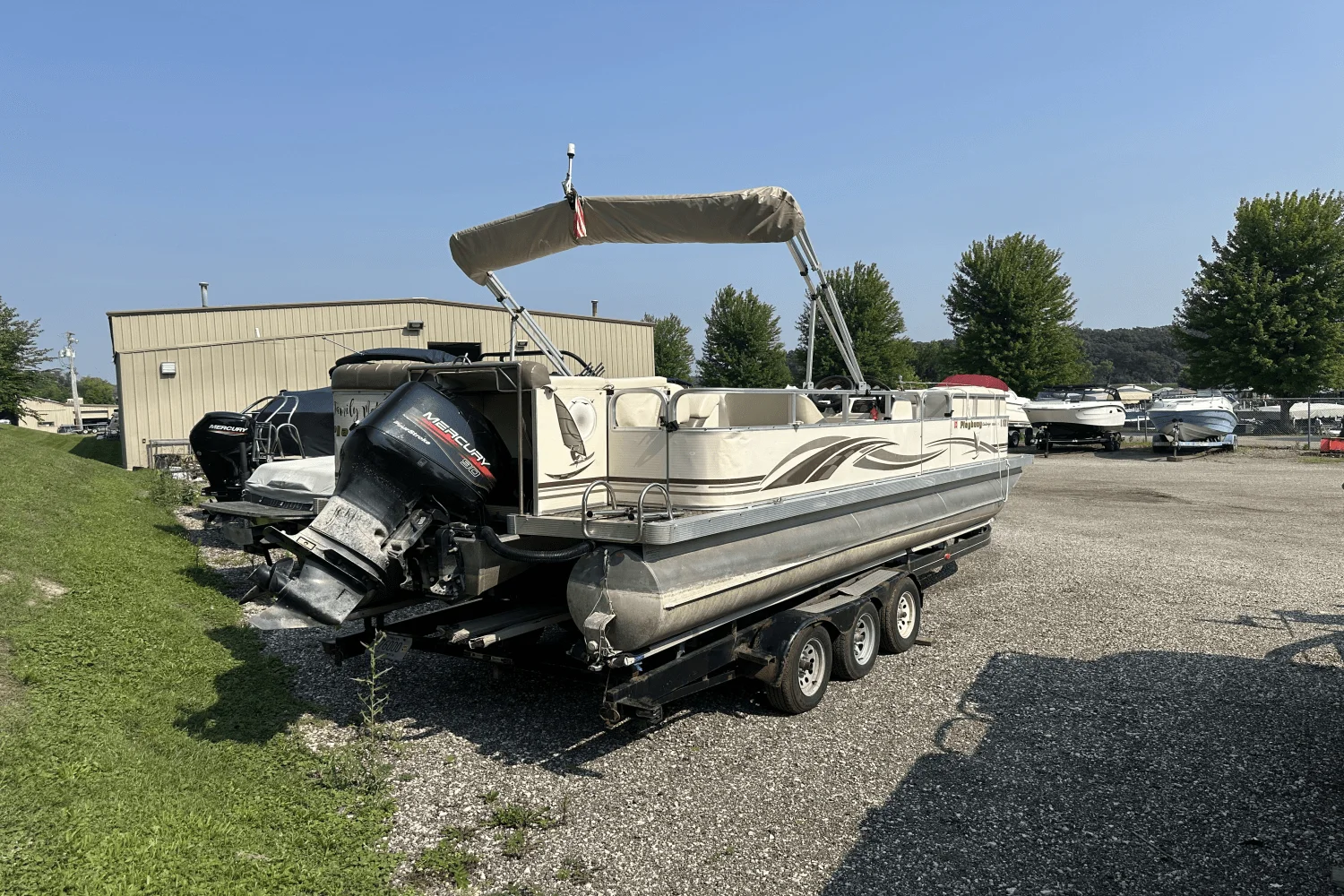 2004 Playbuoy CHALLENGER 2424 Image Thumbnail #6