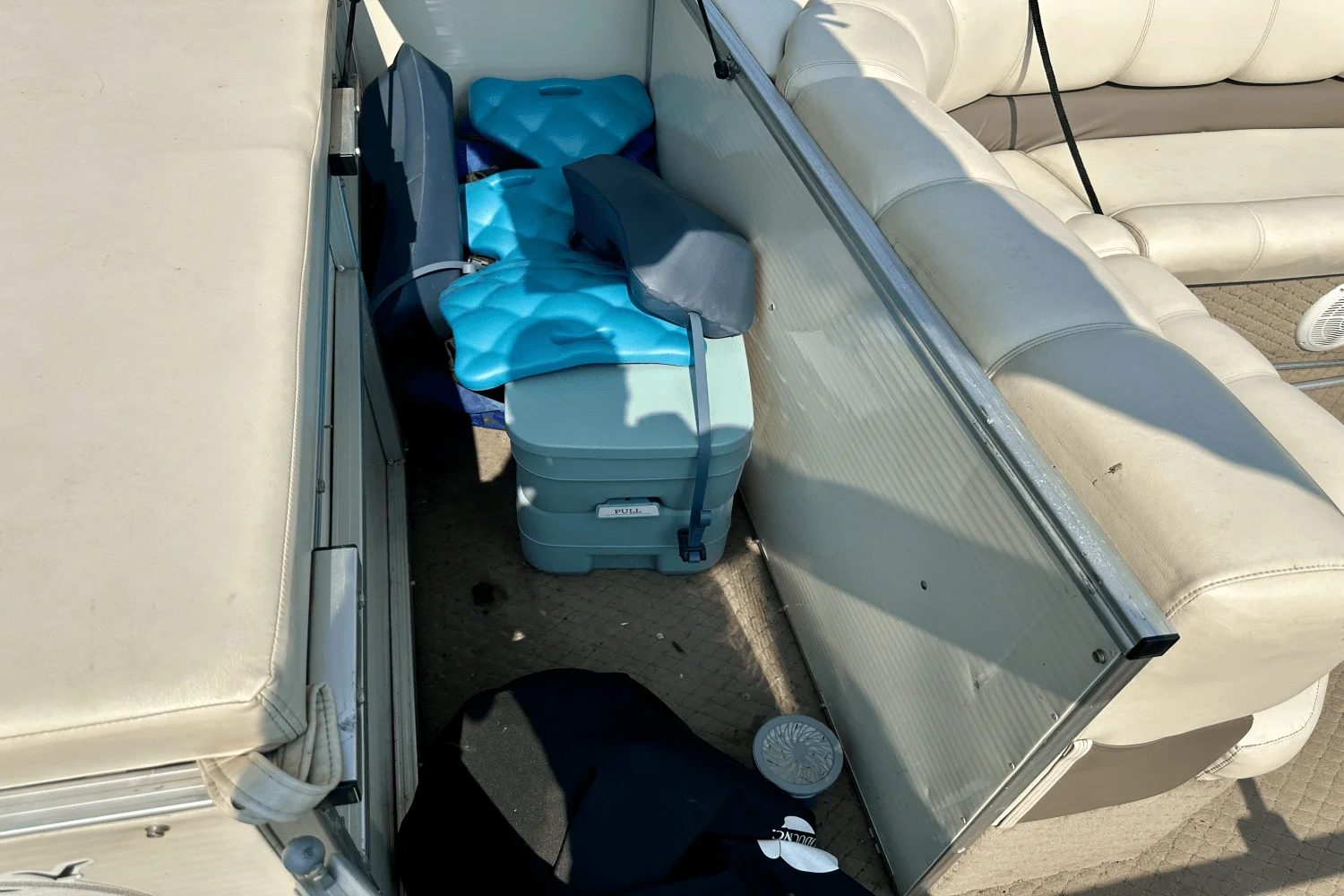 2004 Playbuoy CHALLENGER 2424 Image Thumbnail #31