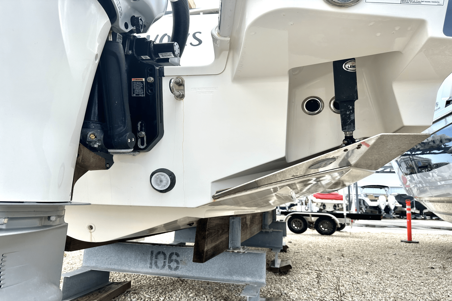 2016 Boston Whaler 320 VANTAGE Image Thumbnail #30