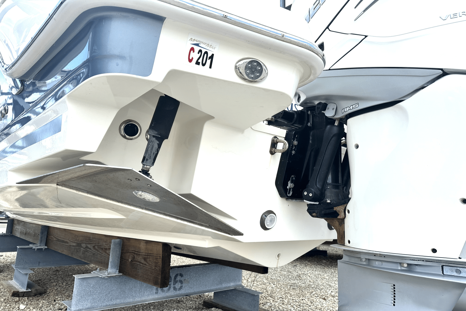 2016 Boston Whaler 320 VANTAGE Image Thumbnail #29