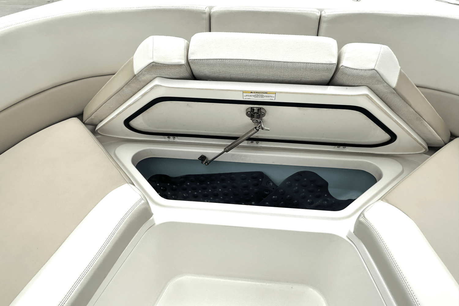 2016 Boston Whaler 320 VANTAGE Image Thumbnail #8