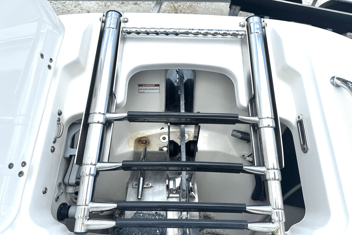 2016 Boston Whaler 320 VANTAGE Image Thumbnail #7