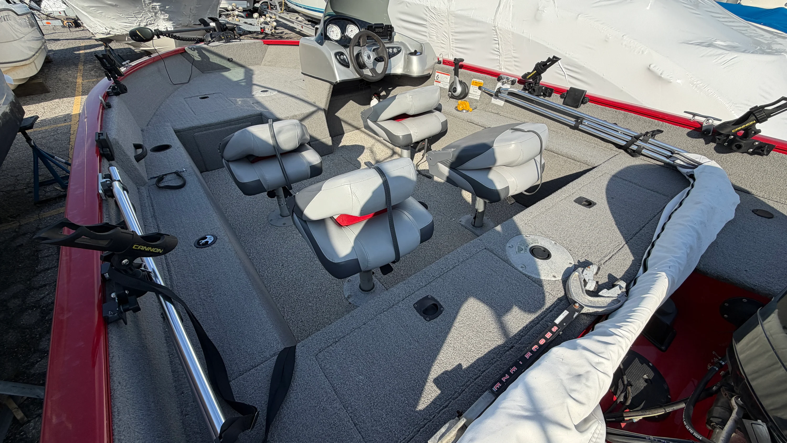 2012 Tracker PRO V-175 Image Thumbnail #10