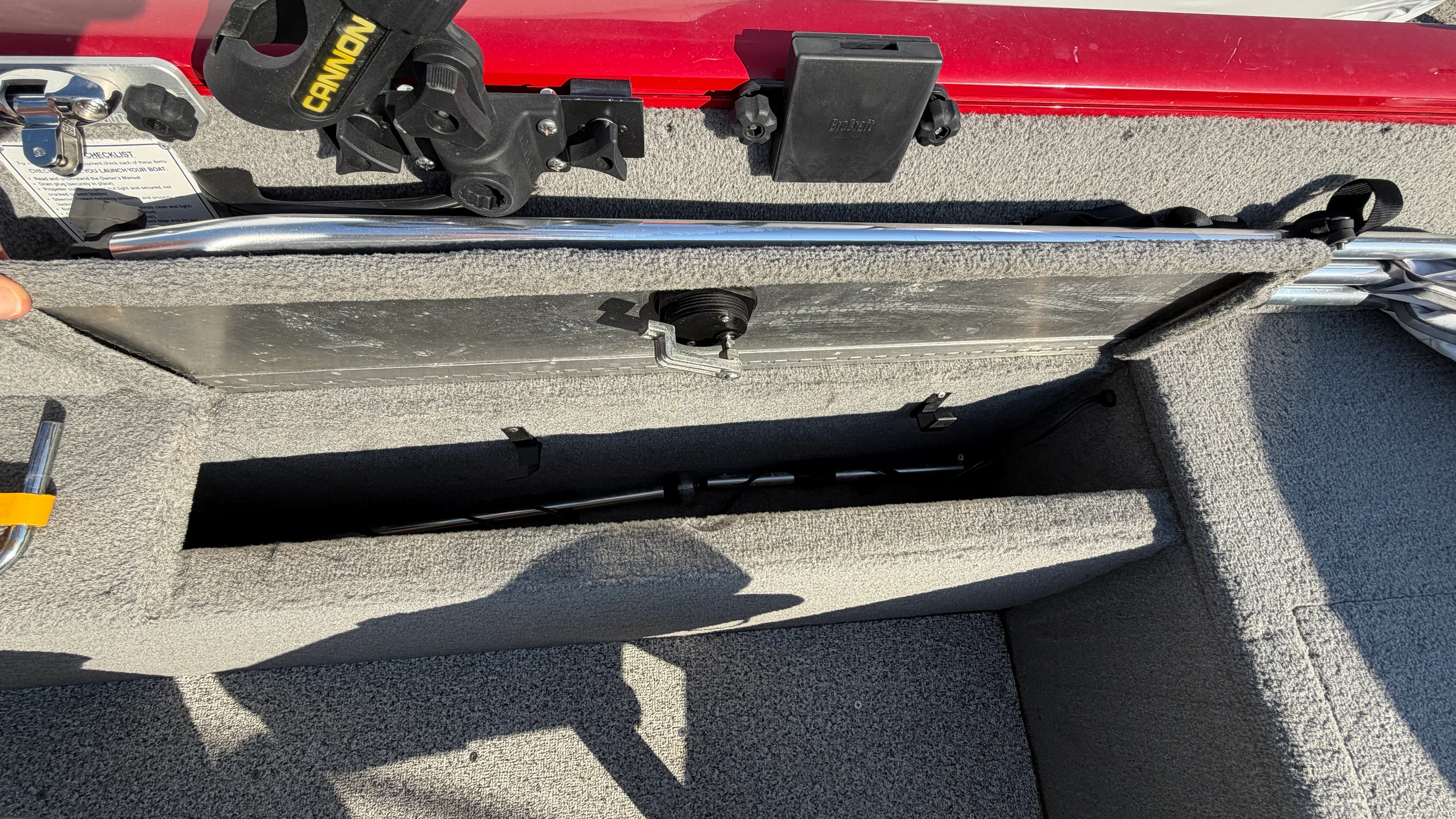 2012 Tracker PRO V-175 Image Thumbnail #23