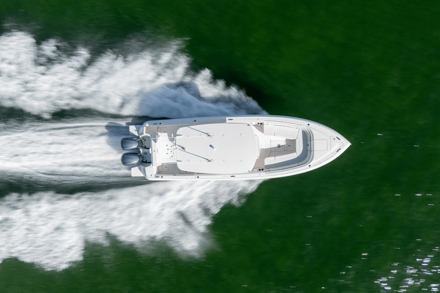 2015 Intrepid 327 CC INFUSED Image Thumbnail #8