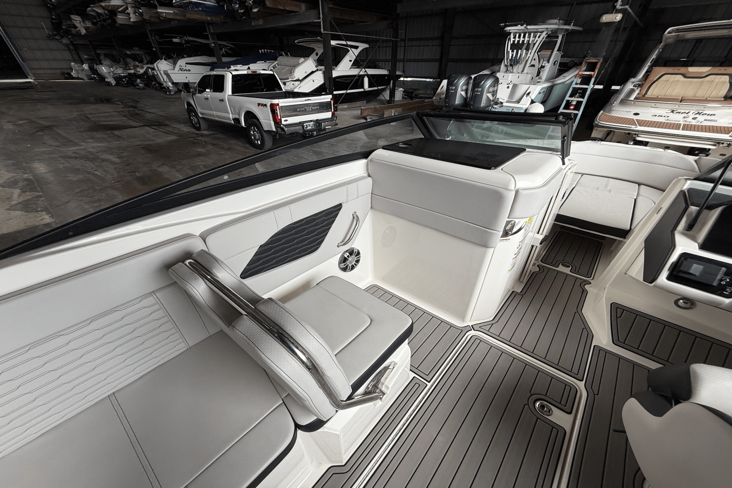 2023 Sea Ray 23 SPX-OB Image Thumbnail #8