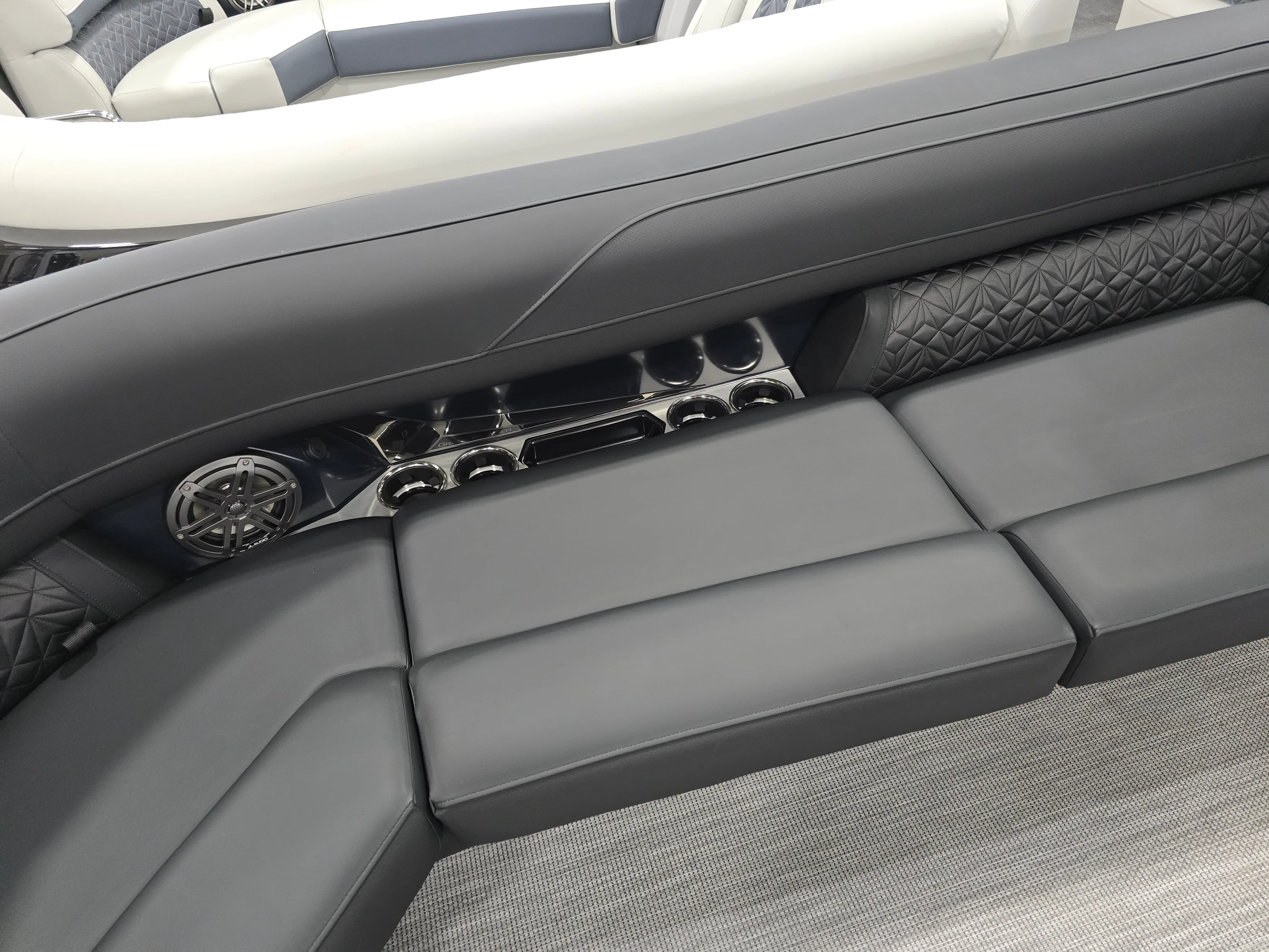 2026 Harris Grand Mariner 250 Image Thumbnail #16