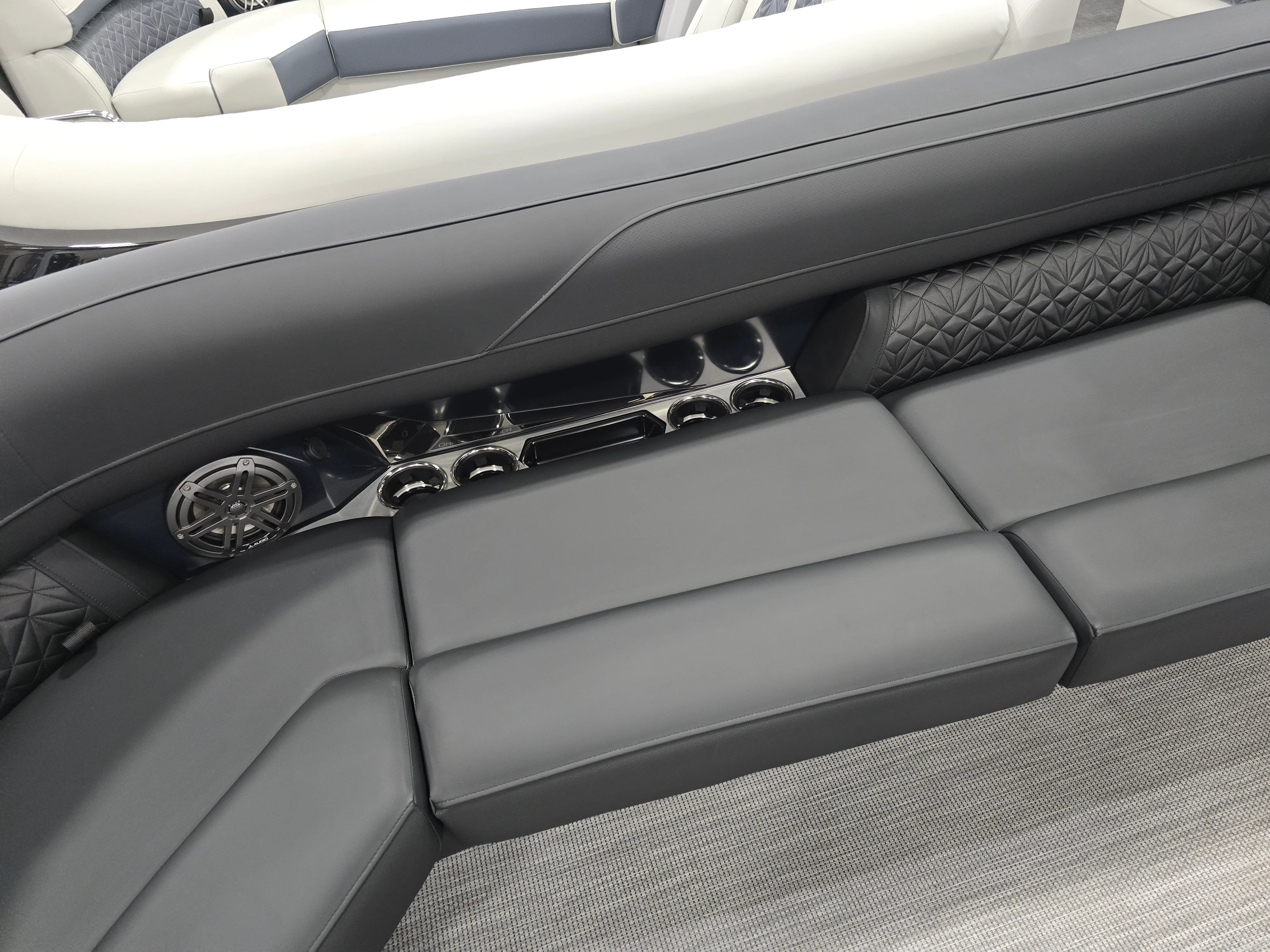 2026 Harris Grand Mariner 250 Image Thumbnail #16