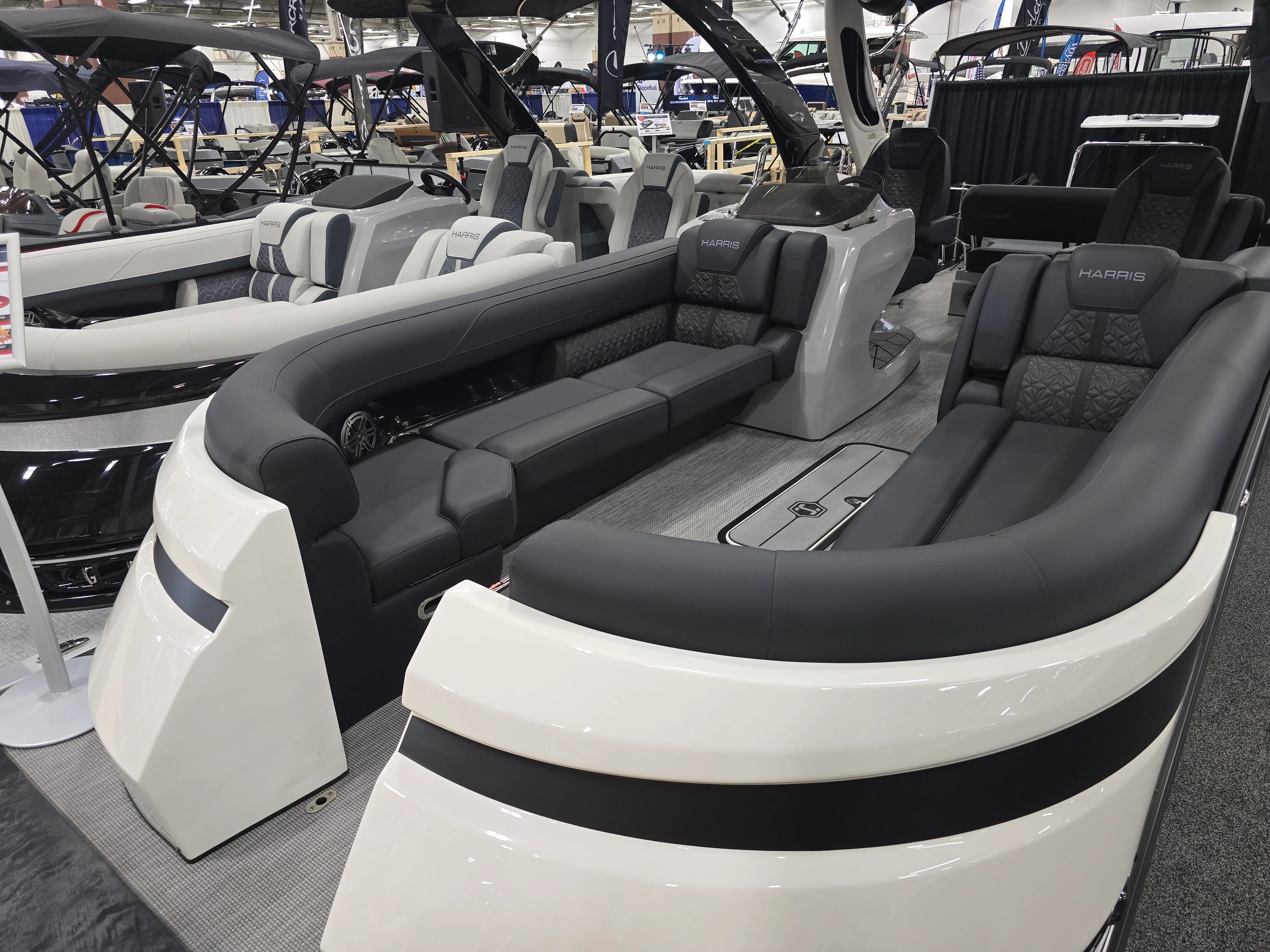 2026 Harris Grand Mariner 250 Image Thumbnail #6