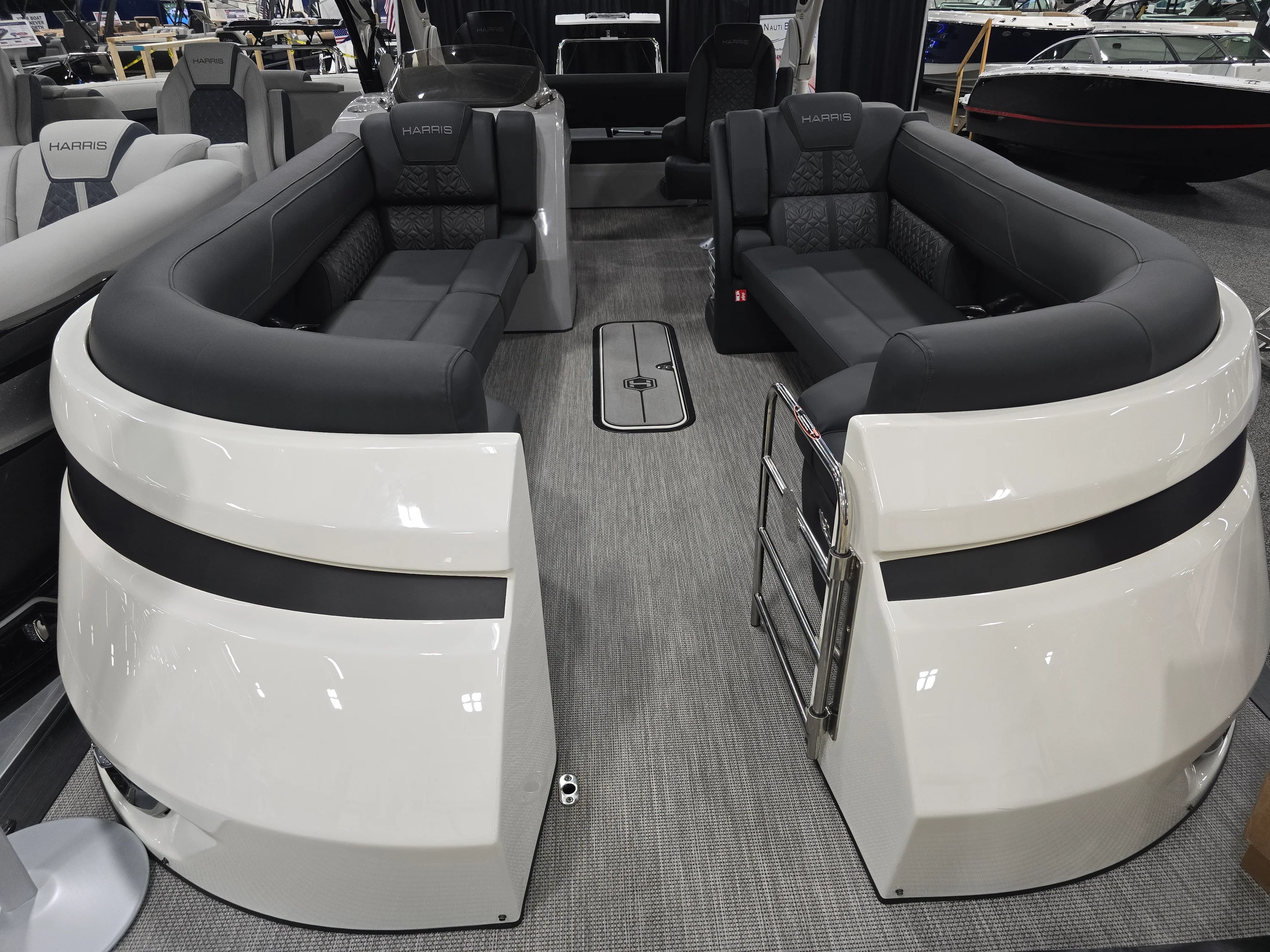 2026 Harris Grand Mariner 250 Image Thumbnail #3