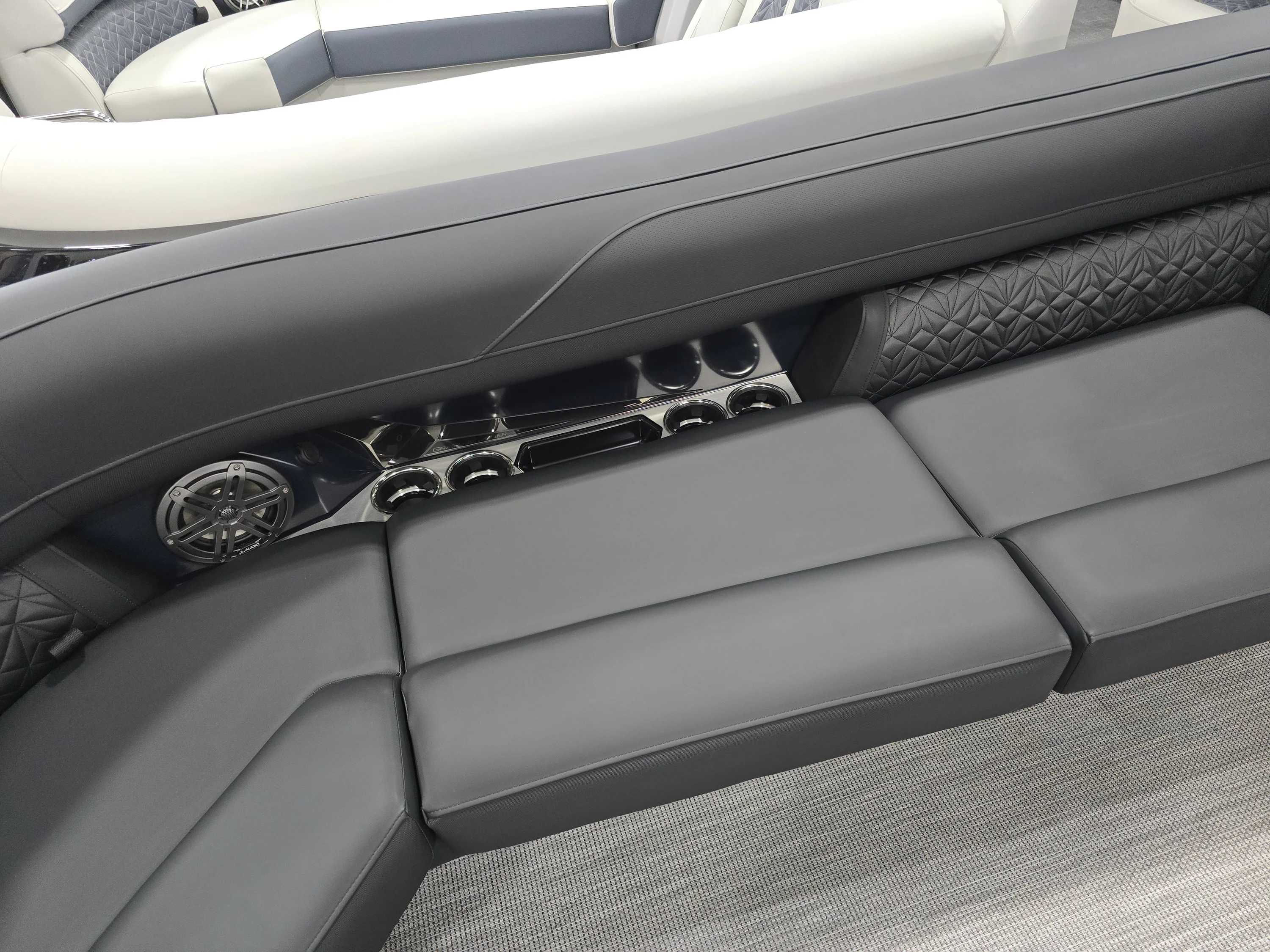 2026 Harris Grand Mariner 250 Image Thumbnail #17