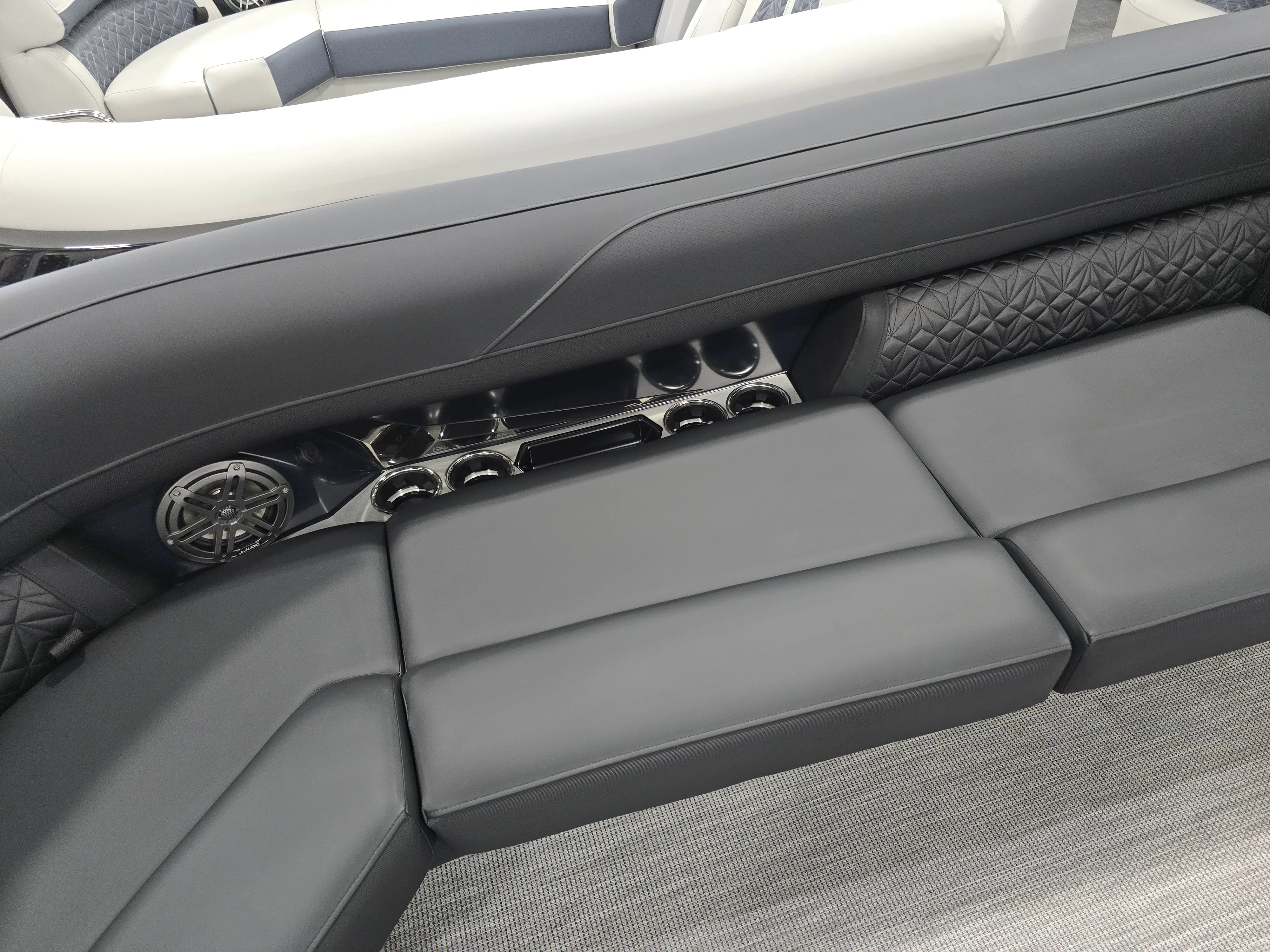 2026 Harris Grand Mariner 250 Image Thumbnail #17