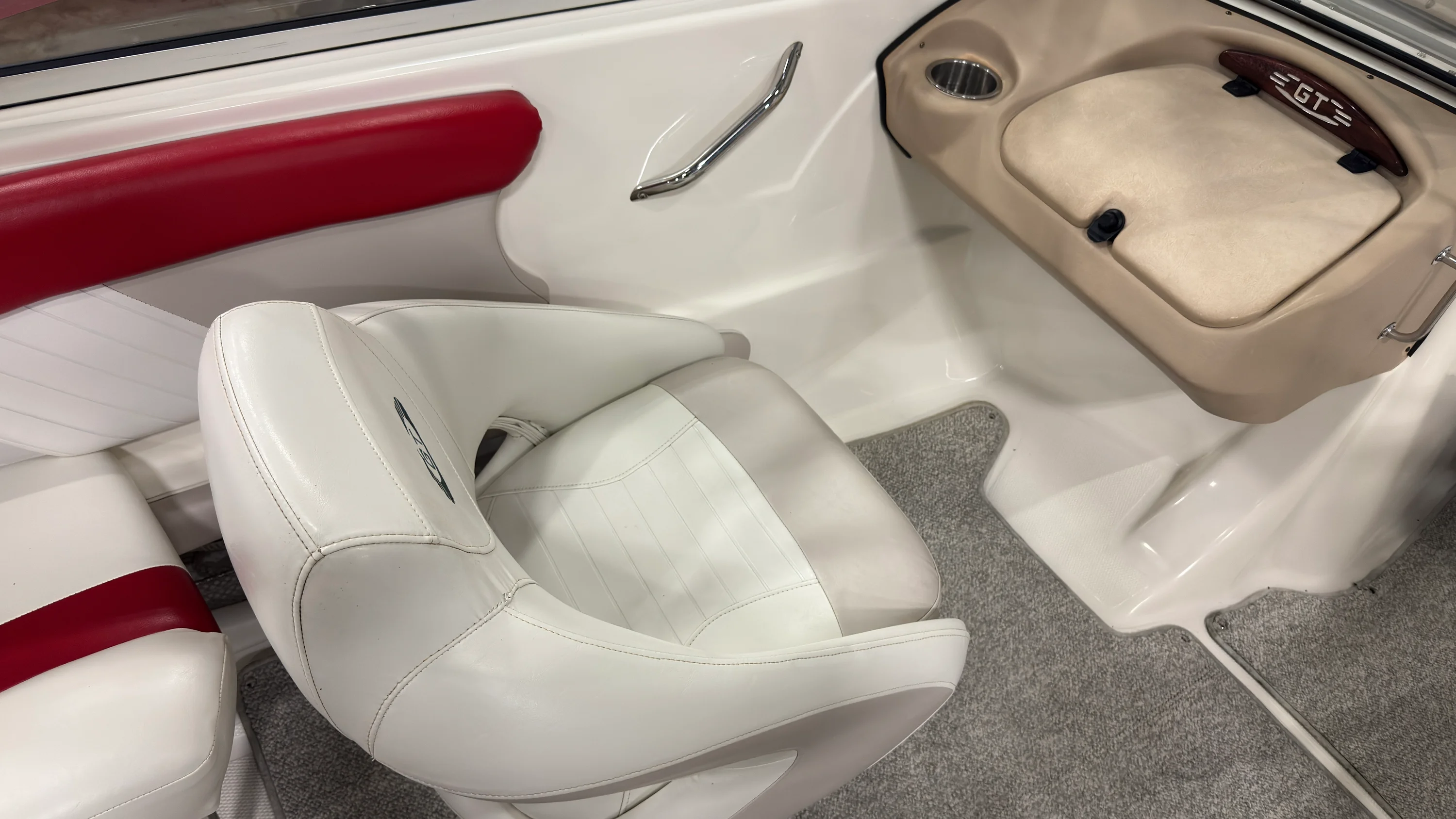 2008 Glastron GT225 Image Thumbnail #9