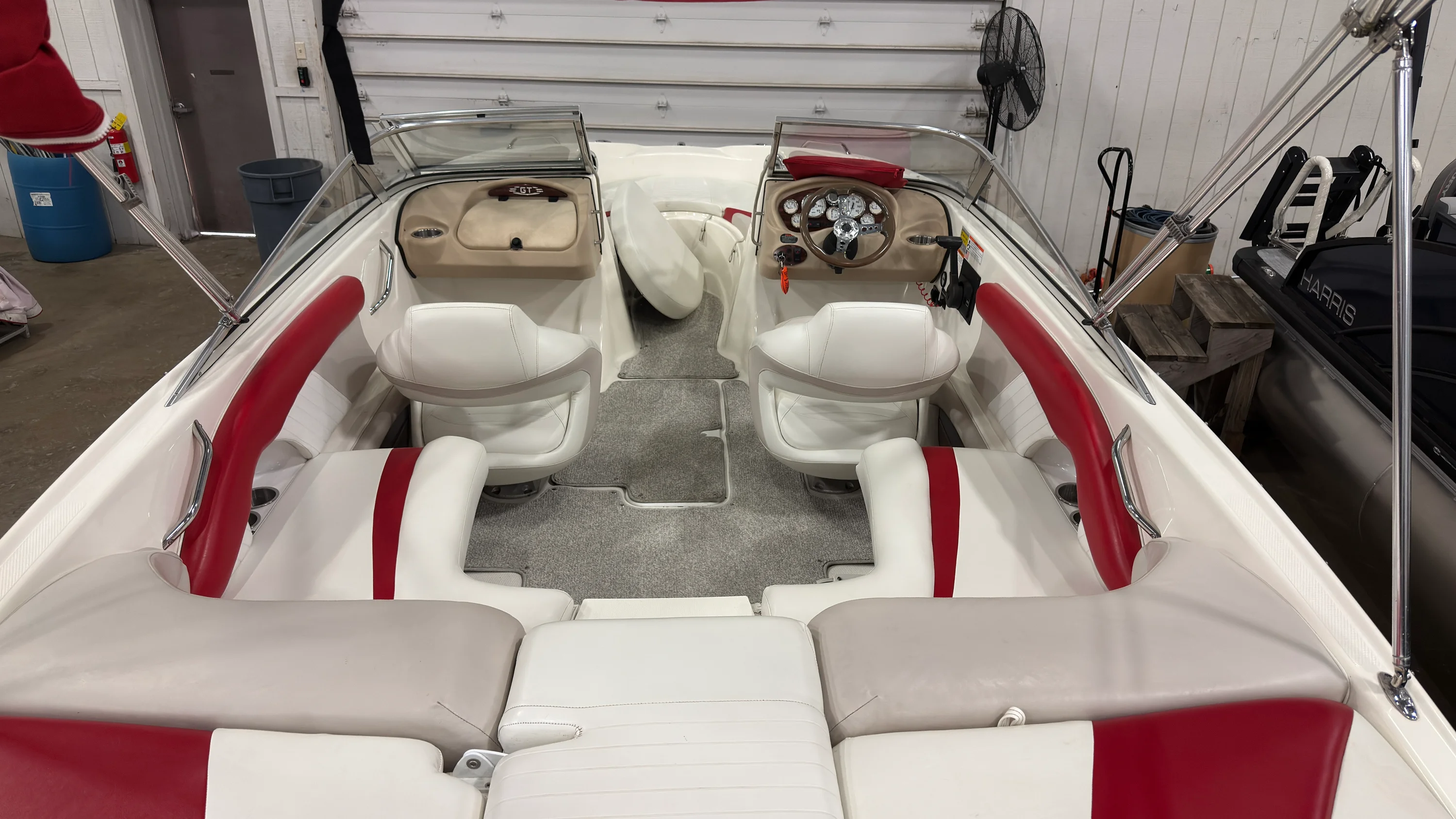 2008 Glastron GT225 Image Thumbnail #4