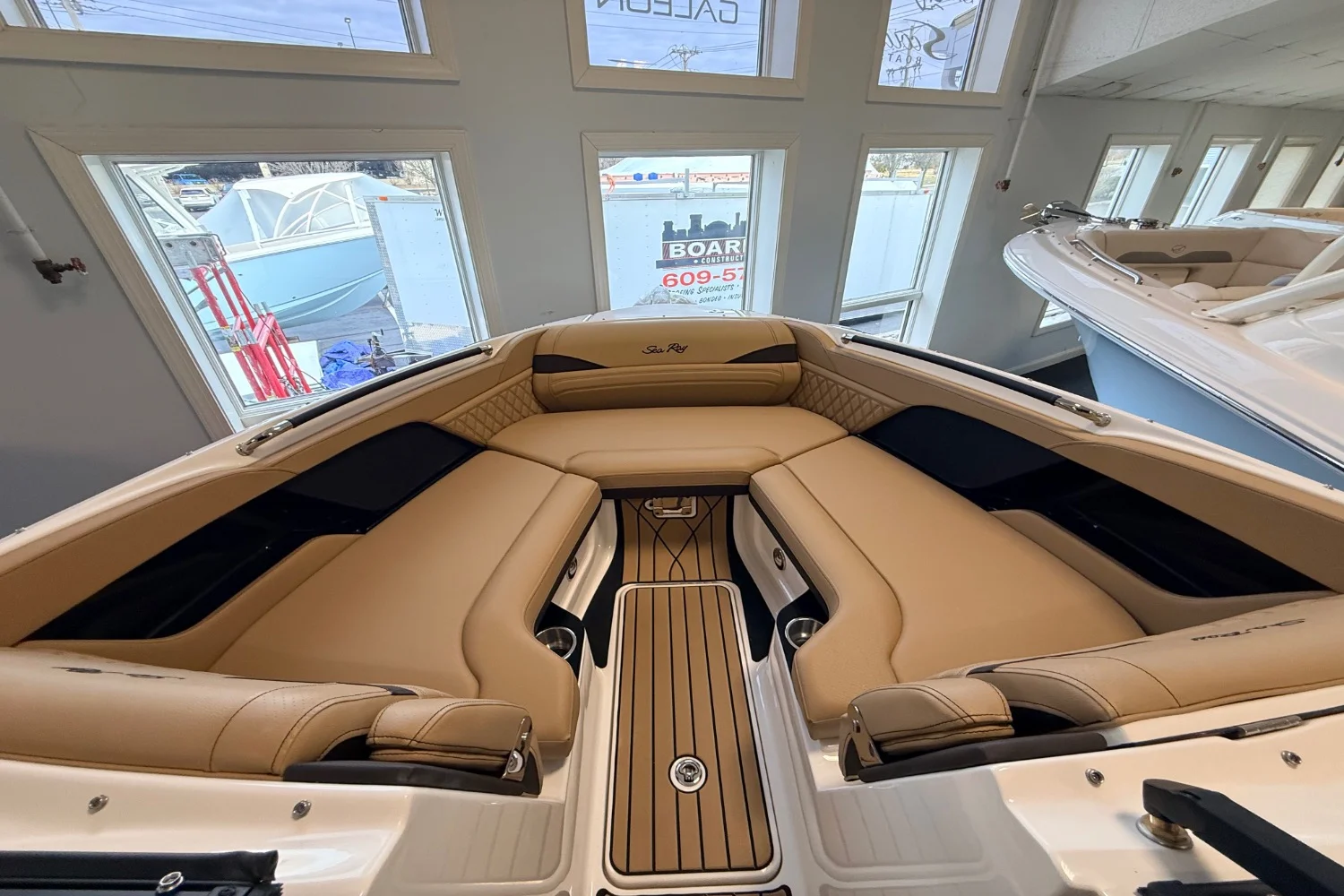 2026 Sea Ray SLX 260 Image Thumbnail #15