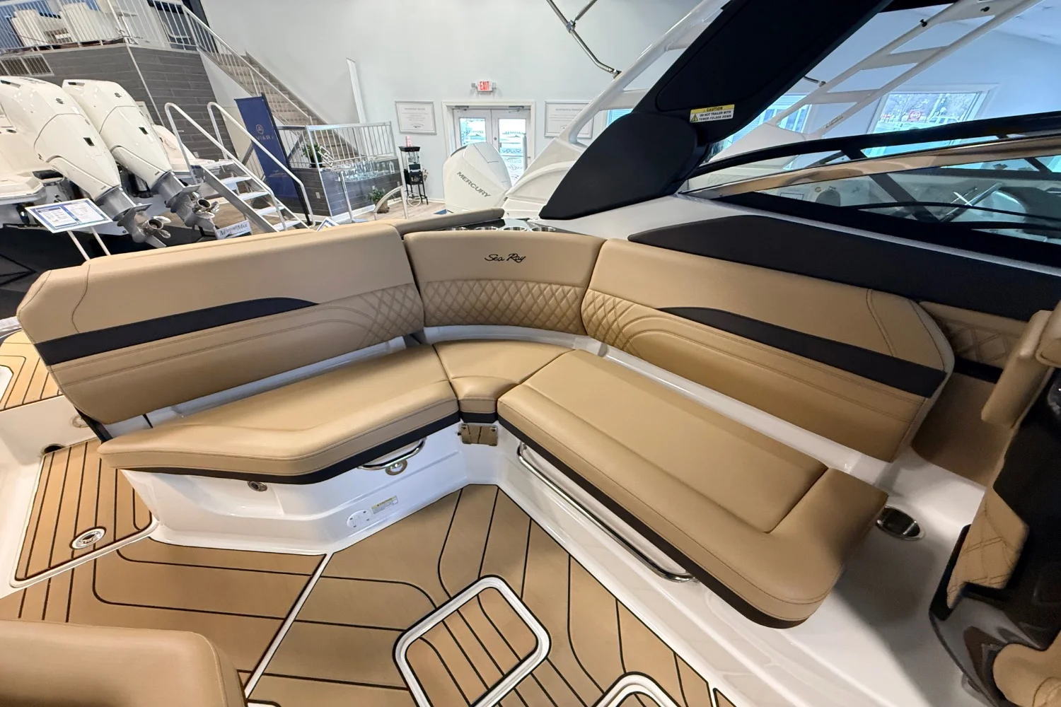 2026 Sea Ray SLX 260 Image Thumbnail #7