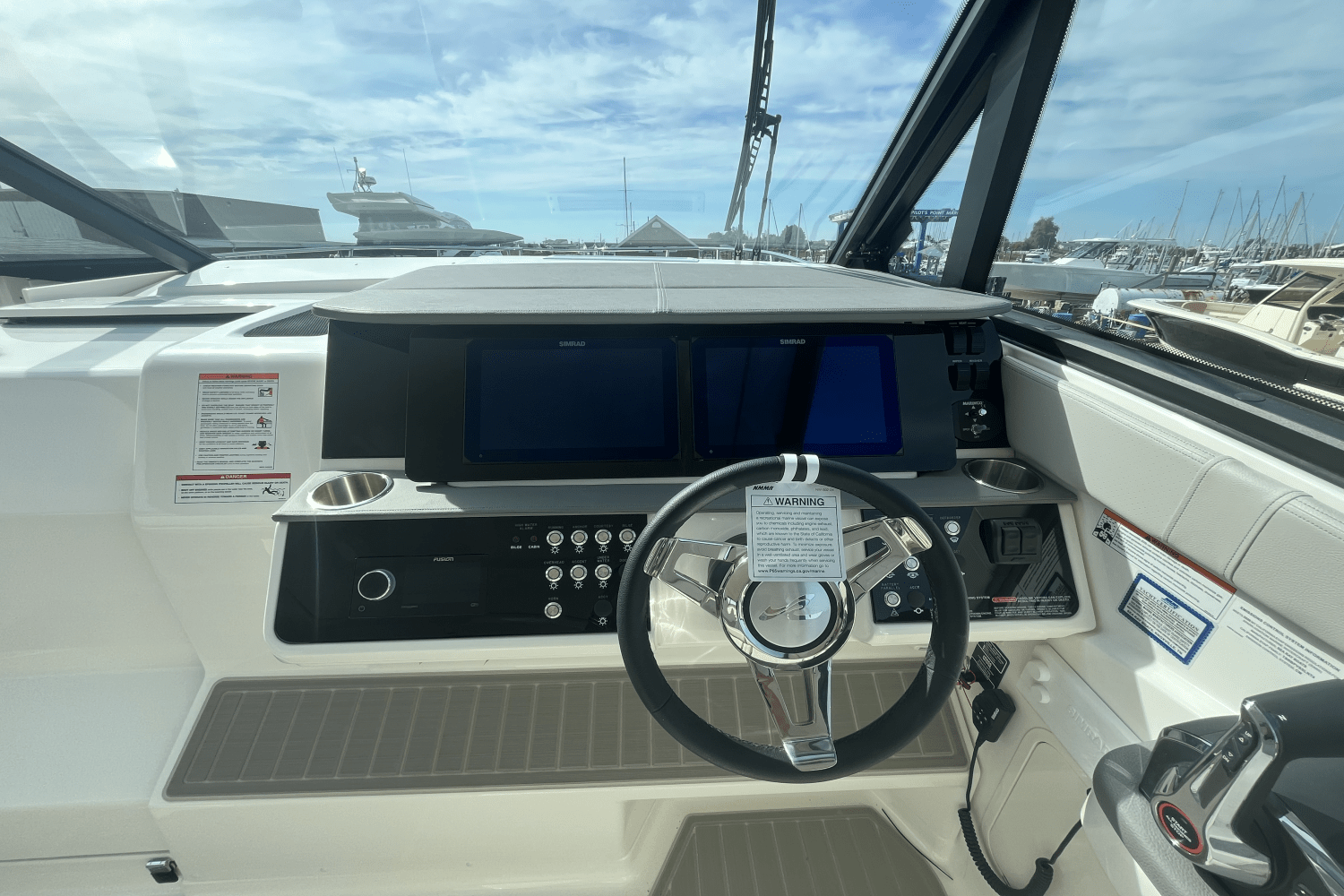 2026 Sea Ray Sundancer 320 Outboard Image Thumbnail #13