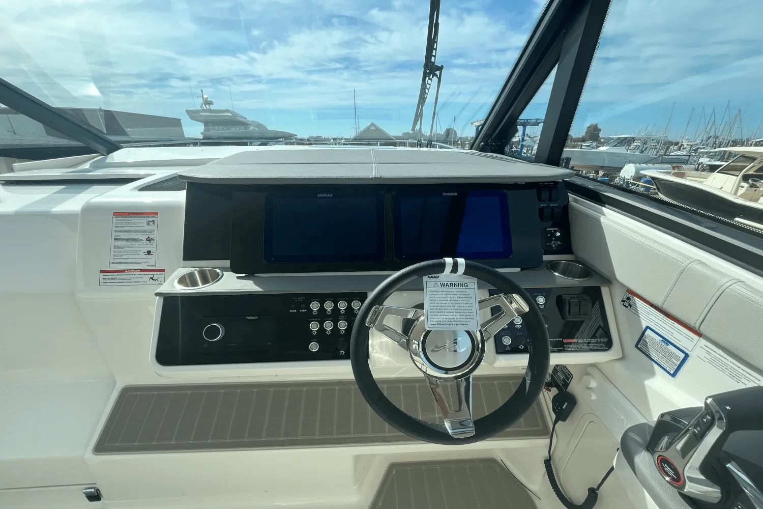 2026 Sea Ray Sundancer 320 Outboard Image Thumbnail #13
