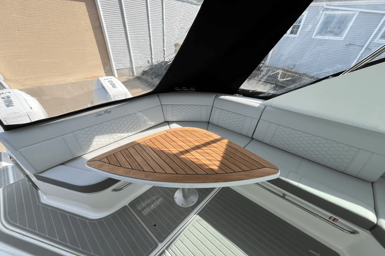 2026 Sea Ray Sundancer 320 Outboard Image Thumbnail #6