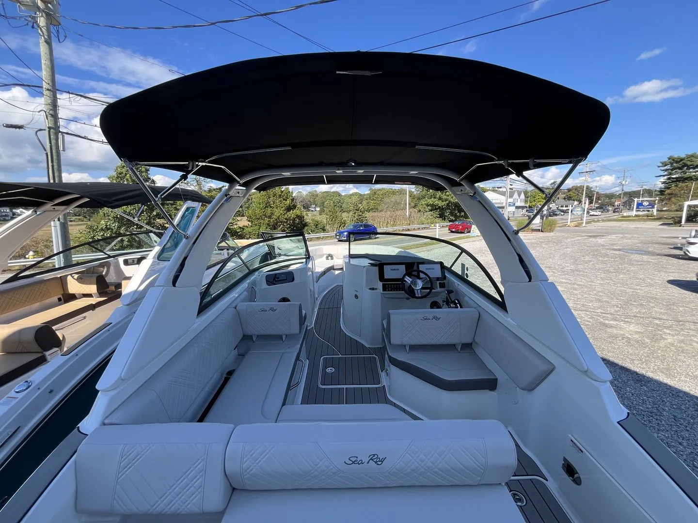 2026 Sea Ray SDX 230 Outboard Image Thumbnail #2