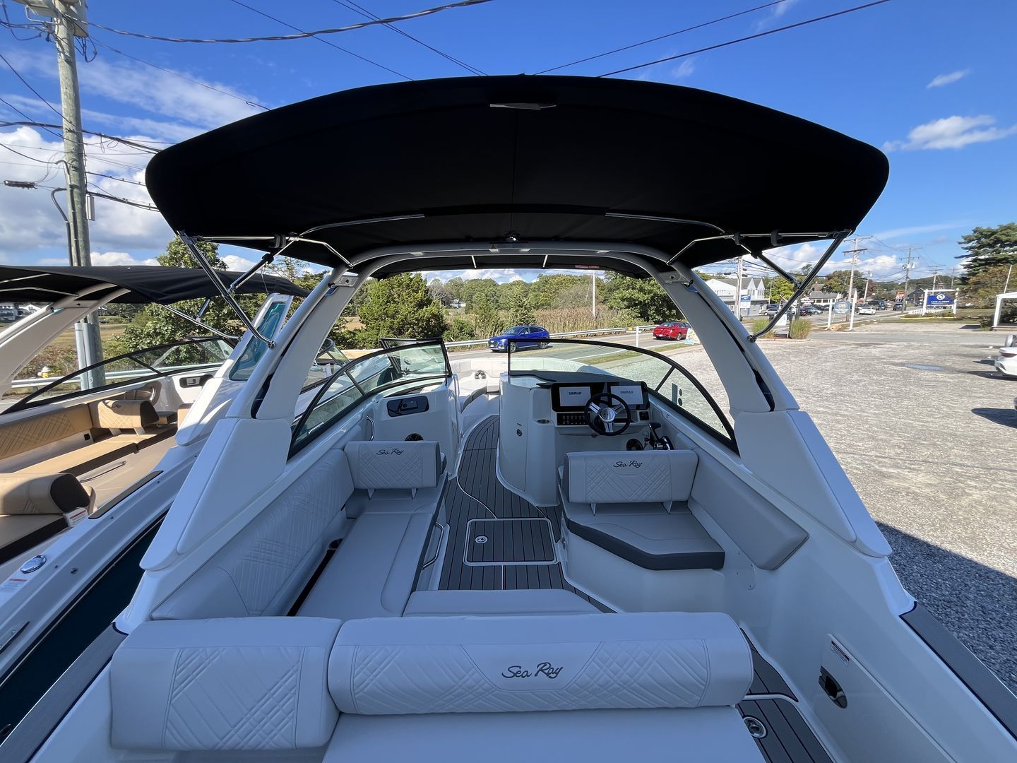 2026 Sea Ray SDX 230 Outboard Image Thumbnail #2