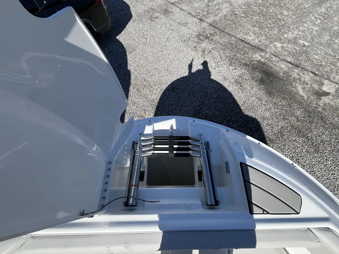 2026 Sea Ray SDX 230 Outboard Image Thumbnail #19