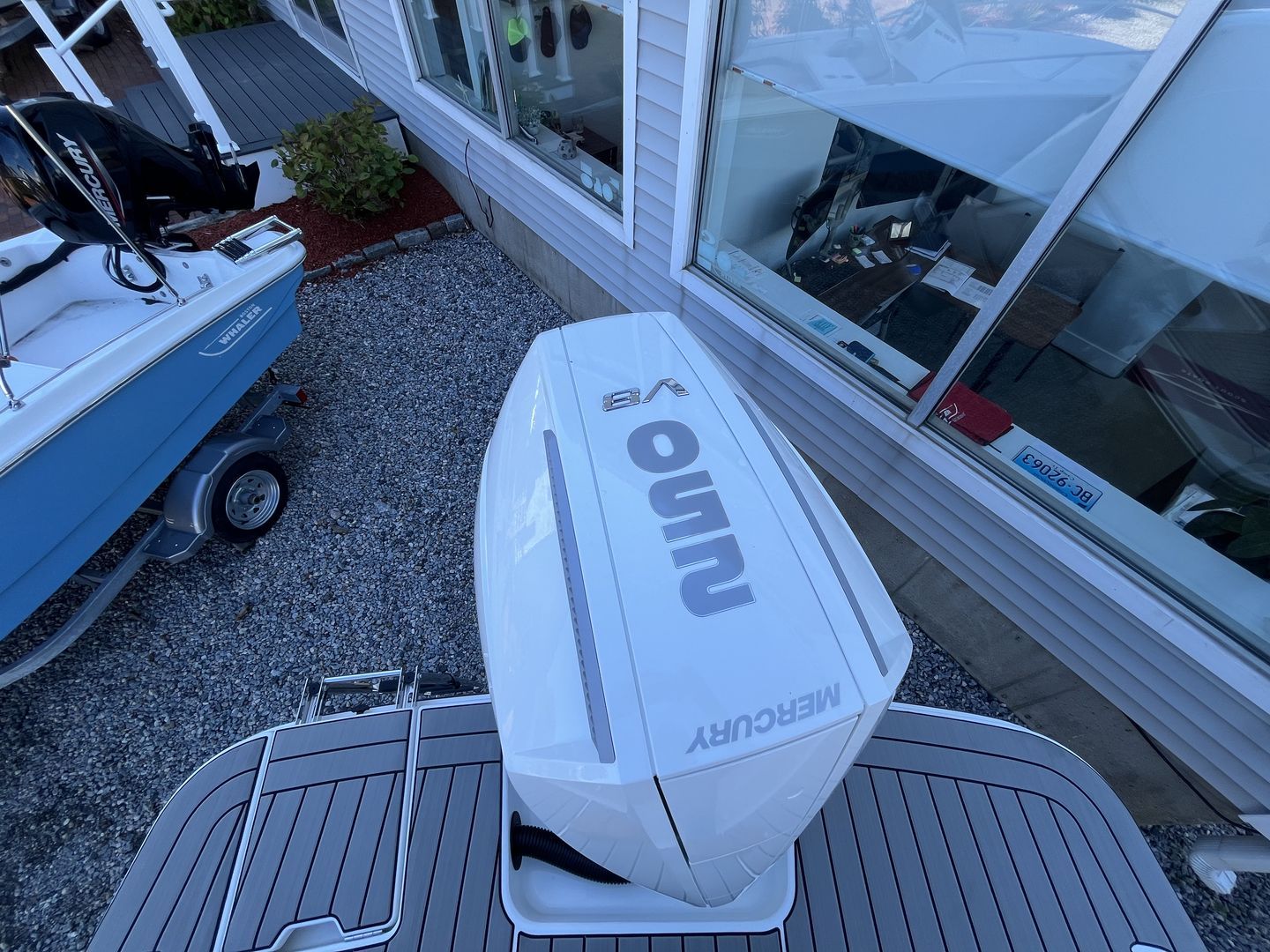 2026 Sea Ray SDX 230 Outboard Image Thumbnail #1