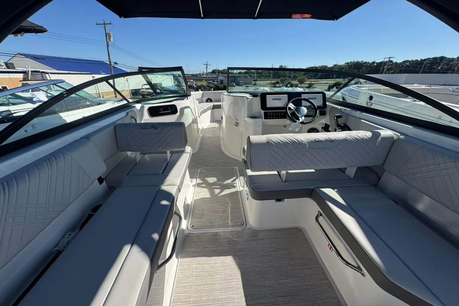 2026 Sea Ray SDX 250 Outboard Image Thumbnail #14