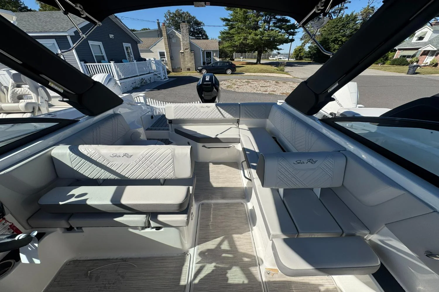 2026 Sea Ray SDX 250 Outboard Image Thumbnail #17