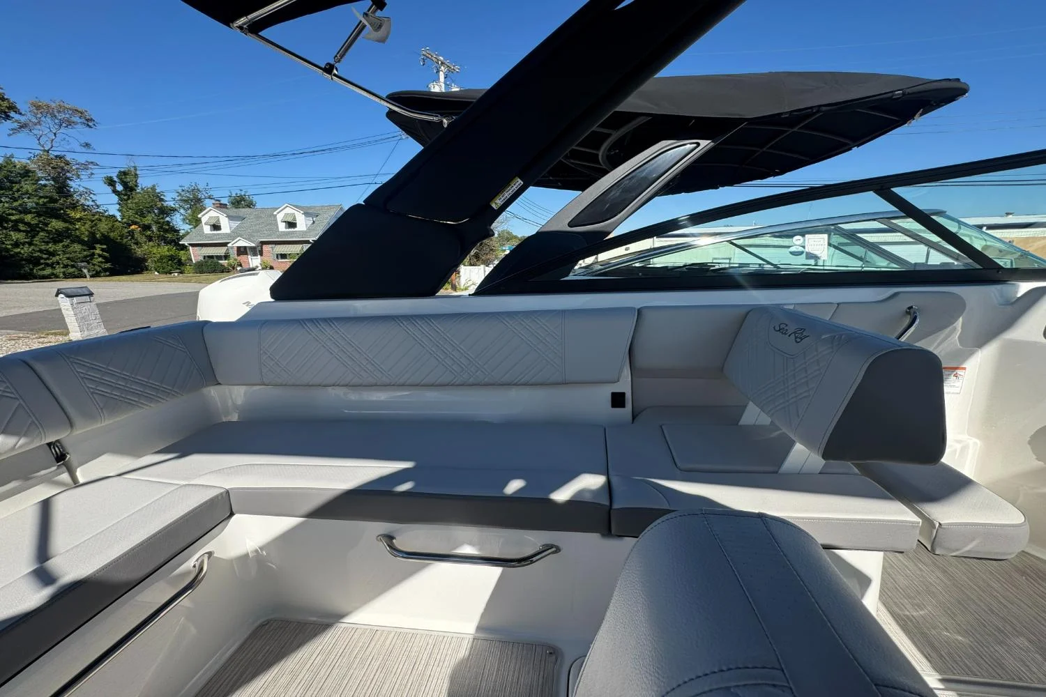 2026 Sea Ray SDX 250 Outboard Image Thumbnail #13