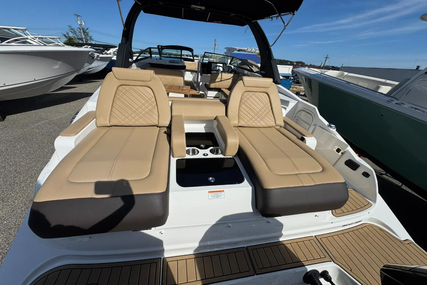 2026 Sea Ray SDX 290 Outboard Image Thumbnail #13