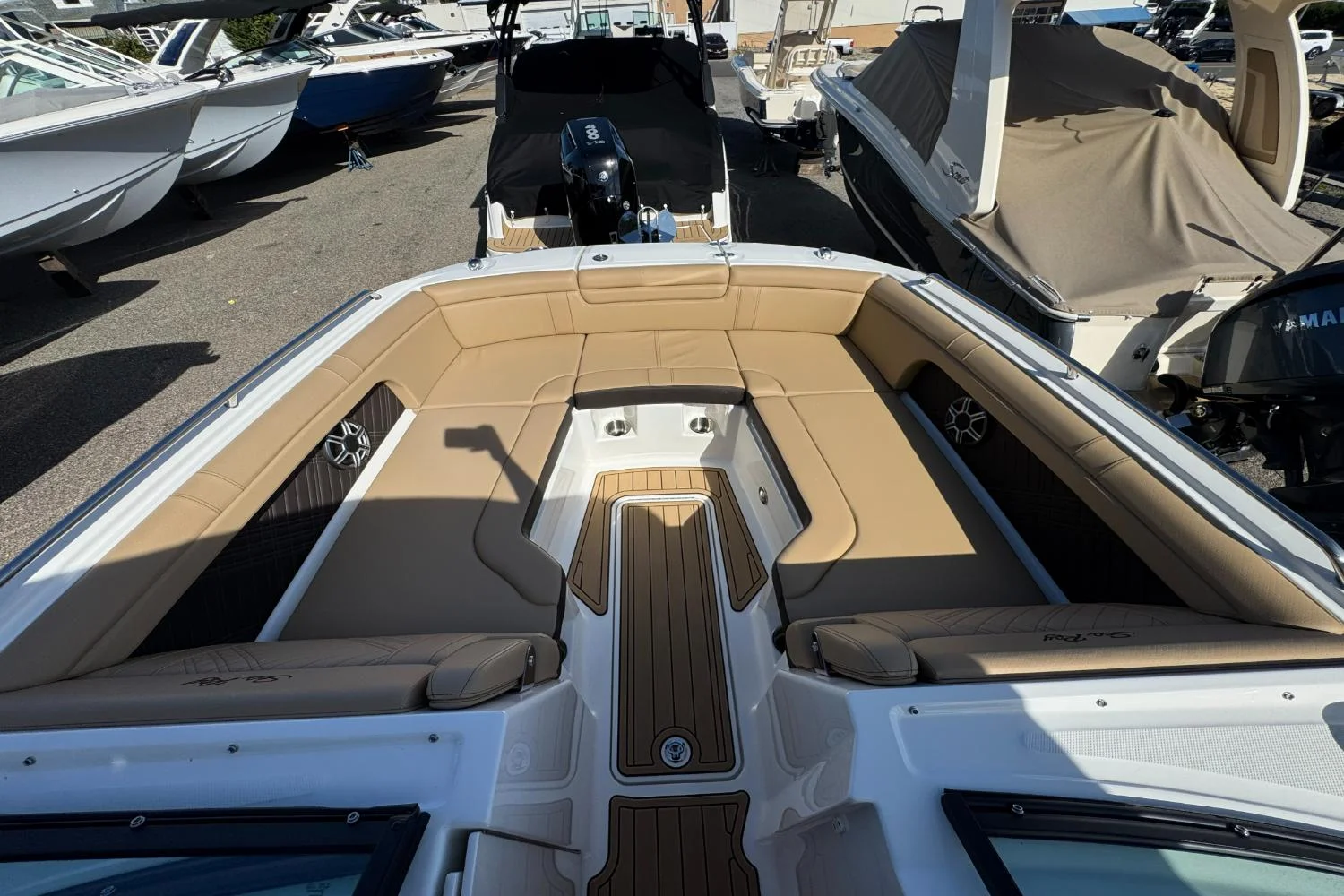 2026 Sea Ray SDX 290 Outboard Image Thumbnail #39