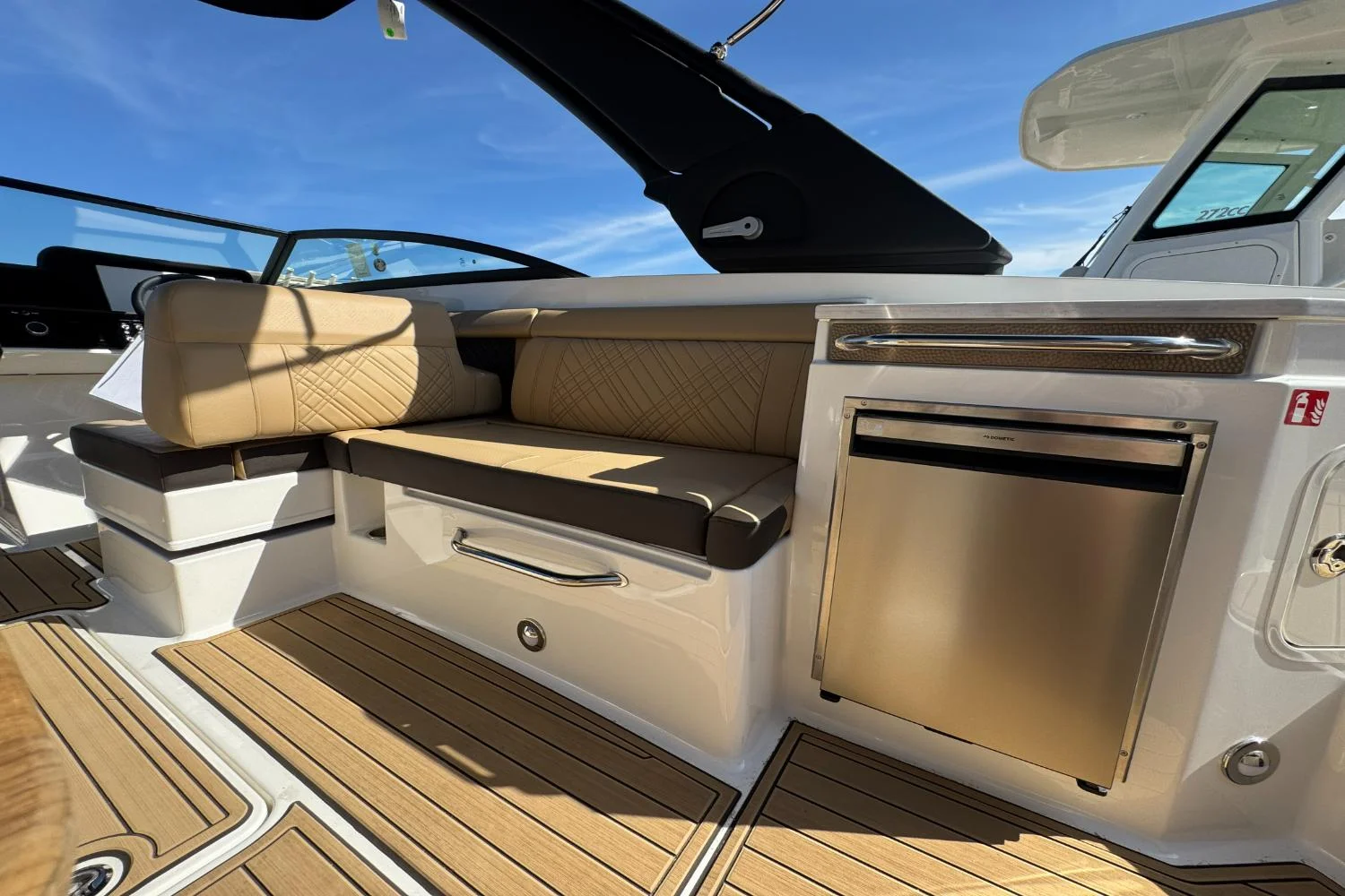 2026 Sea Ray SDX 290 Outboard Image Thumbnail #24