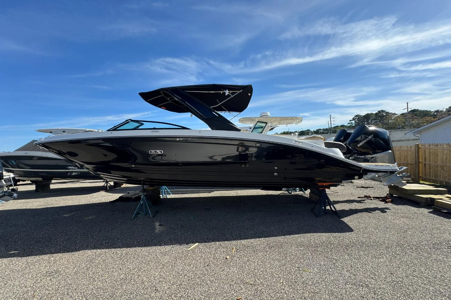 2026 Sea Ray SDX 290 Outboard Image Thumbnail #6