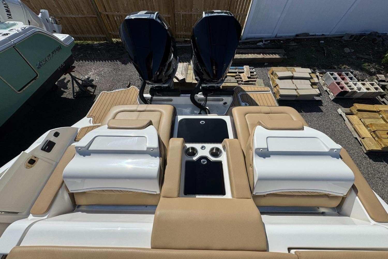 2026 Sea Ray SDX 290 Outboard Image Thumbnail #11